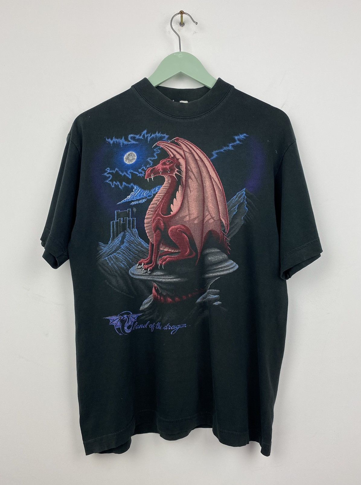 Vintage Vintage Land of the Dragon T Shirt Tee Y2K Japanese Style Size US S / EU 44-46 / 1 - 1 Thumbnail