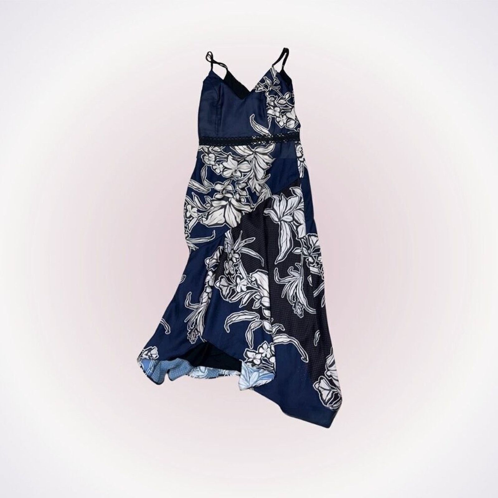 Harlyn modern floral patchwork v-neck mermaid gown Sz M