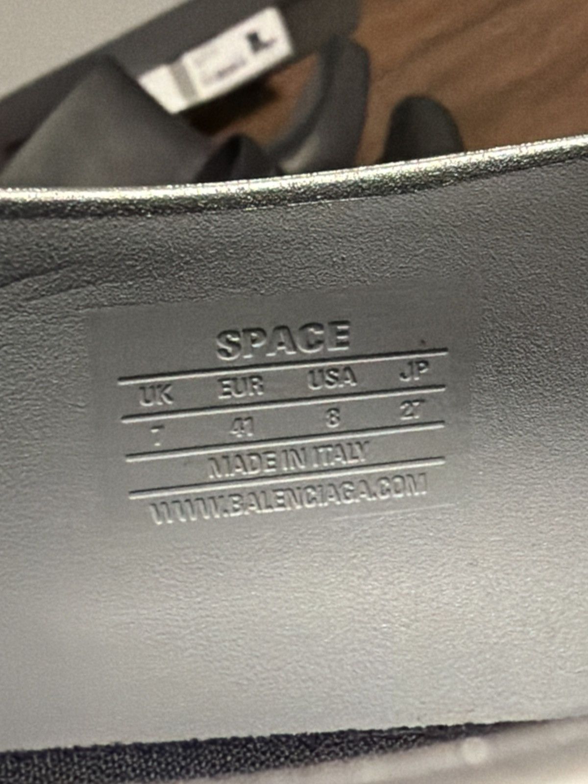 Balenciaga Balenciaga space shoe Silver Size US 11 / EU 44 - 9 Thumbnail