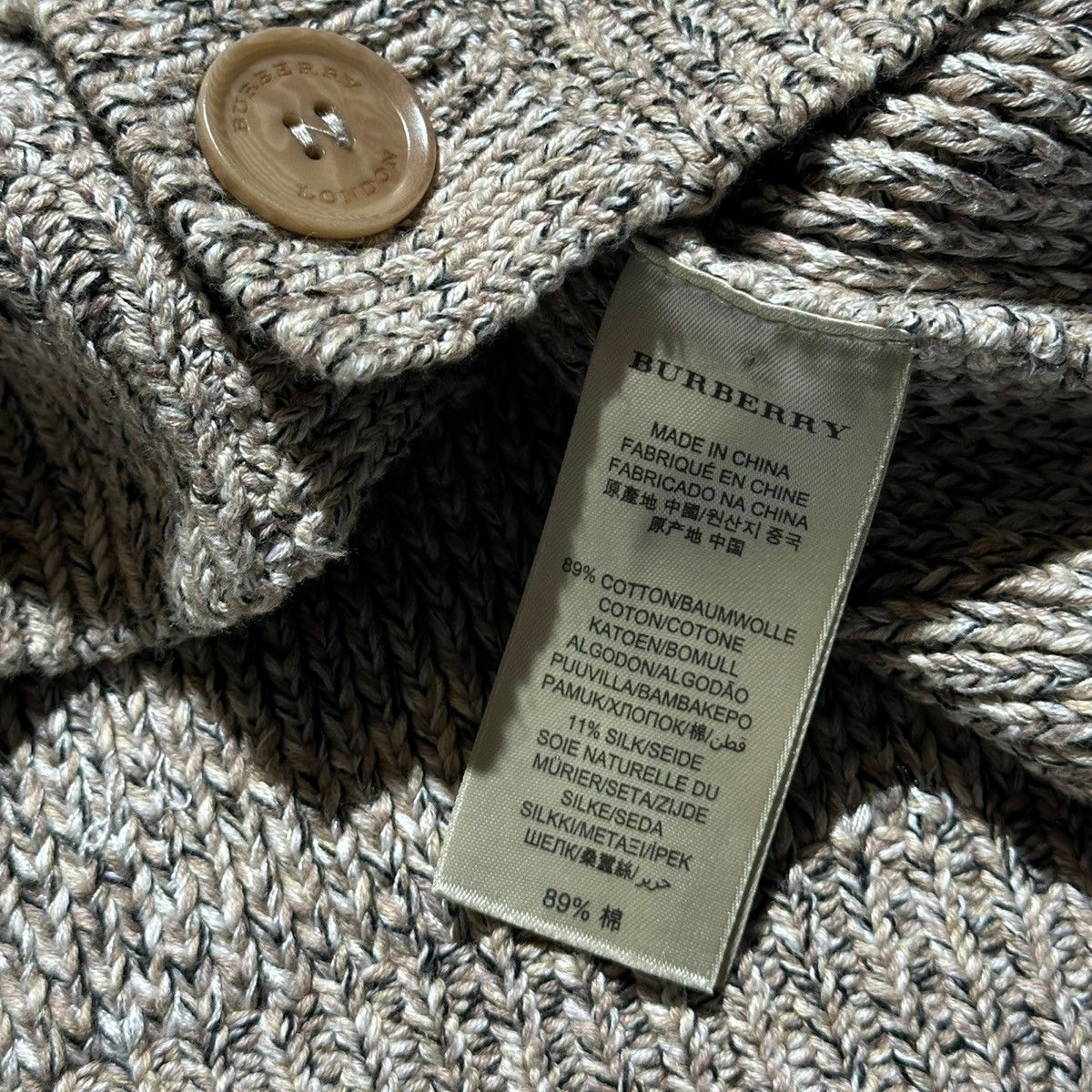 Burberry Silk Woven knit cardigan Size US L / EU 52-54 / 3 - 4 Thumbnail