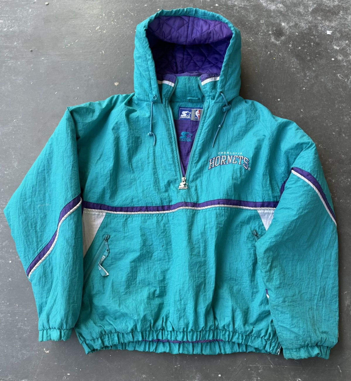 NBA × Vintage Vintage Starter NBA Charlotte Hornets Jacket Size US XL / EU 56 / 4 - 2 Thumbnail