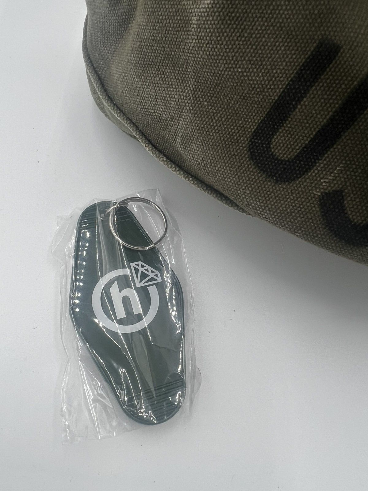 HIDDEN Hidden NY: Gems Upcycled Shotta Bag (OD Green) Size ONE SIZE - 7 Thumbnail