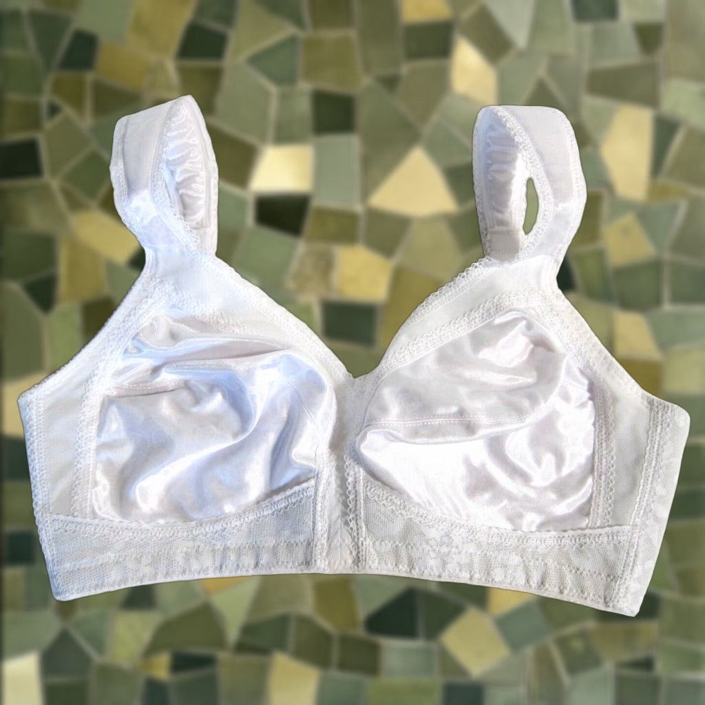 Vintage VINTAGE Playtex 18-Hour White Satin Lace Wide Strap Support Bra Women 36C Size ONE SIZE - 1 Thumbnail