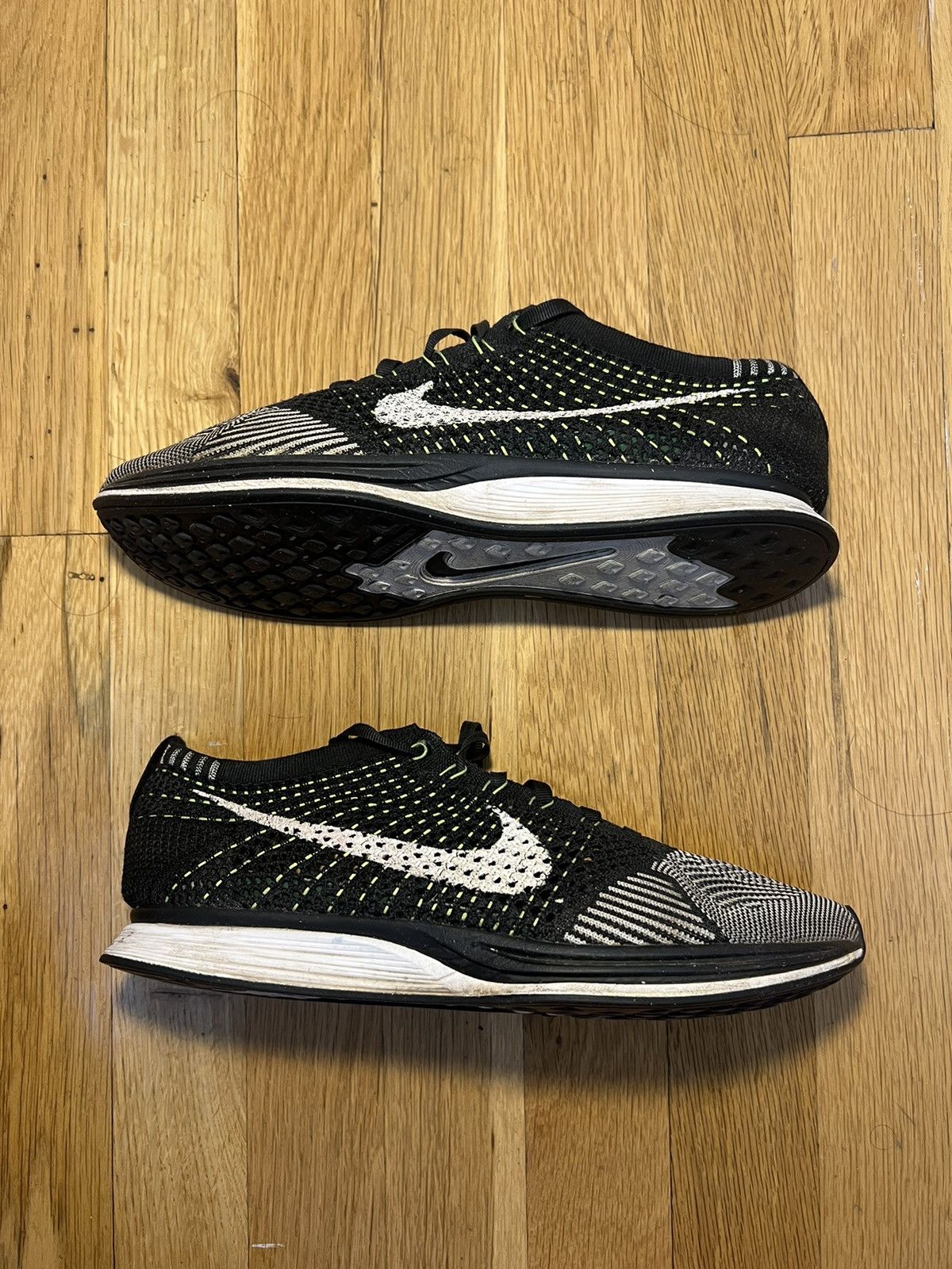 Nike Nike Flyknit Racer Size US 8.5 / EU 41-42 - 1 Thumbnail