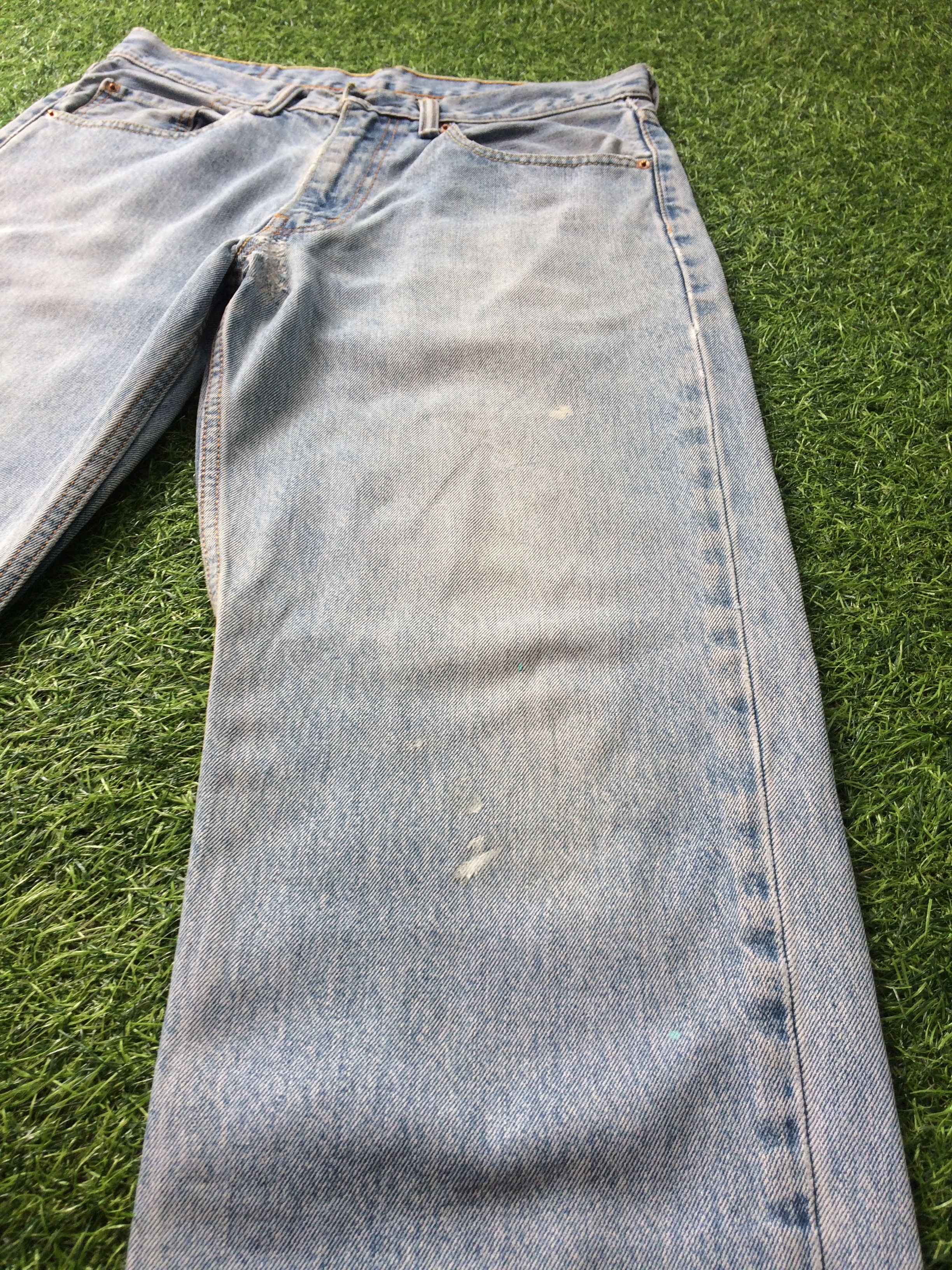 Levi's Distressed Levis 550 Light Wash Jeans #B-1049 Size US 32 / EU 48 - 6 Thumbnail