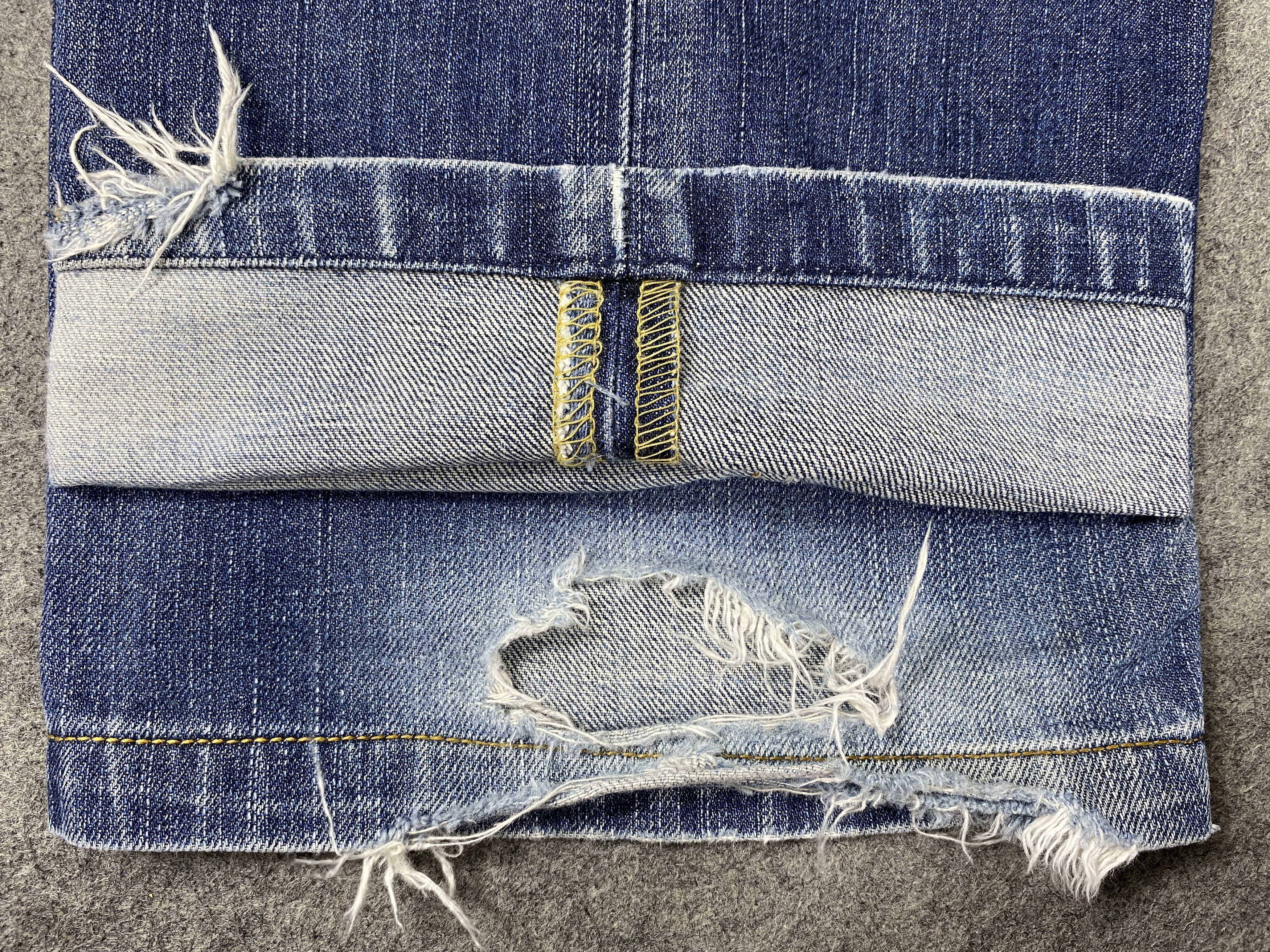 Levi's Distressed Blue Vintage Levi's 703 33x29.5 Denim -JN2373 Size US 33 - 9 Thumbnail