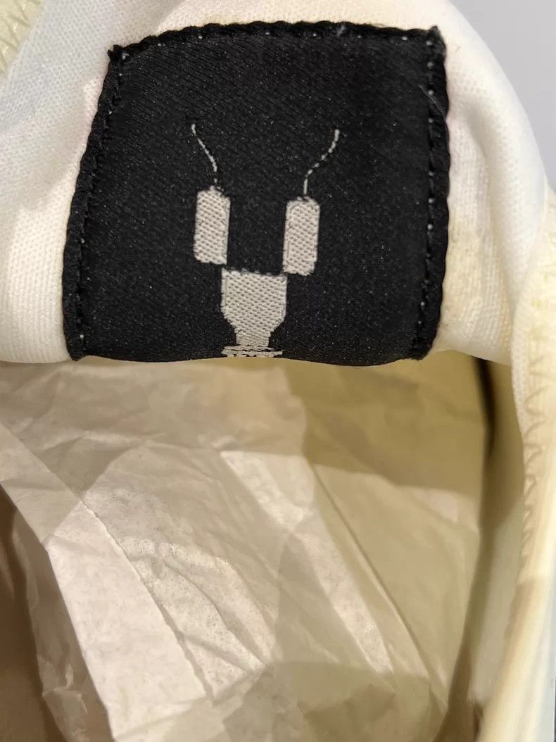 Rick Owens Drkshdw Rick Owens Drkshdw Off-White New Runner Slip-On Sneakers Size US 9 / EU 42 - 8 Thumbnail