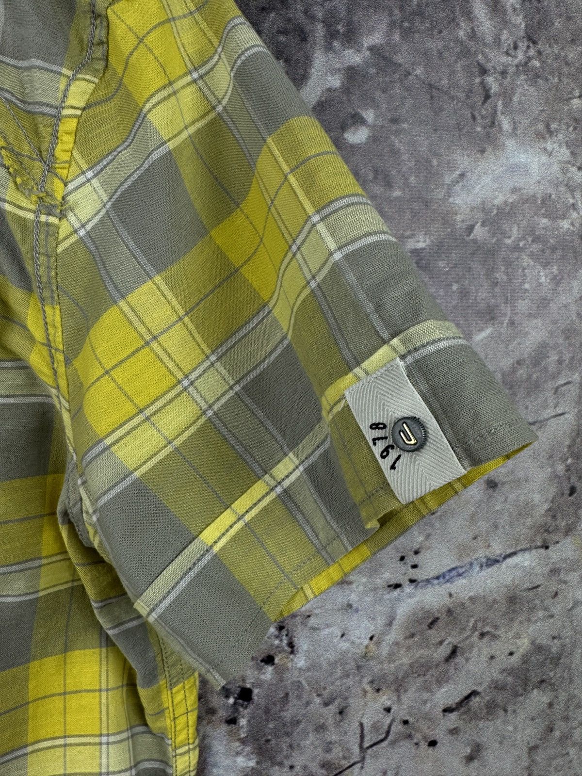 Diesel Diesel Yellow Gray Plaid Short Sleeve Shirt Button Up Casual Size US M / EU 48-50 / 2 - 6 Thumbnail