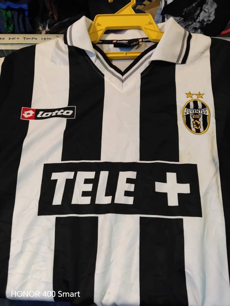 Vintage Vintage juventus jersey signatures player Size US L / EU 52-54 / 3 - 3 Thumbnail