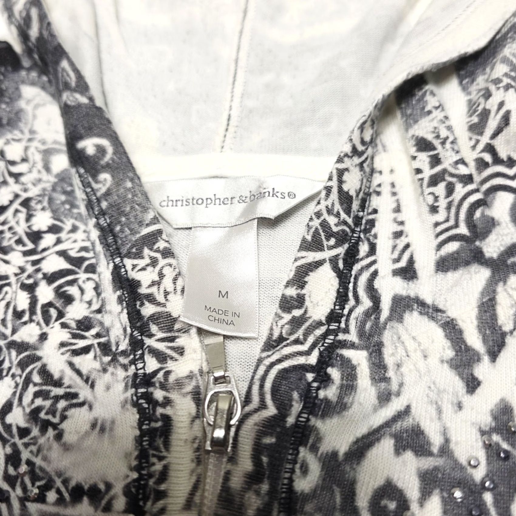 Vintage VINTAGE Christopher & Banks Paisley Embellished Graphic Hoodie Full Zip Y2k Size Medium Women Size M / US 6-8 / IT 42-44 - 3 Thumbnail