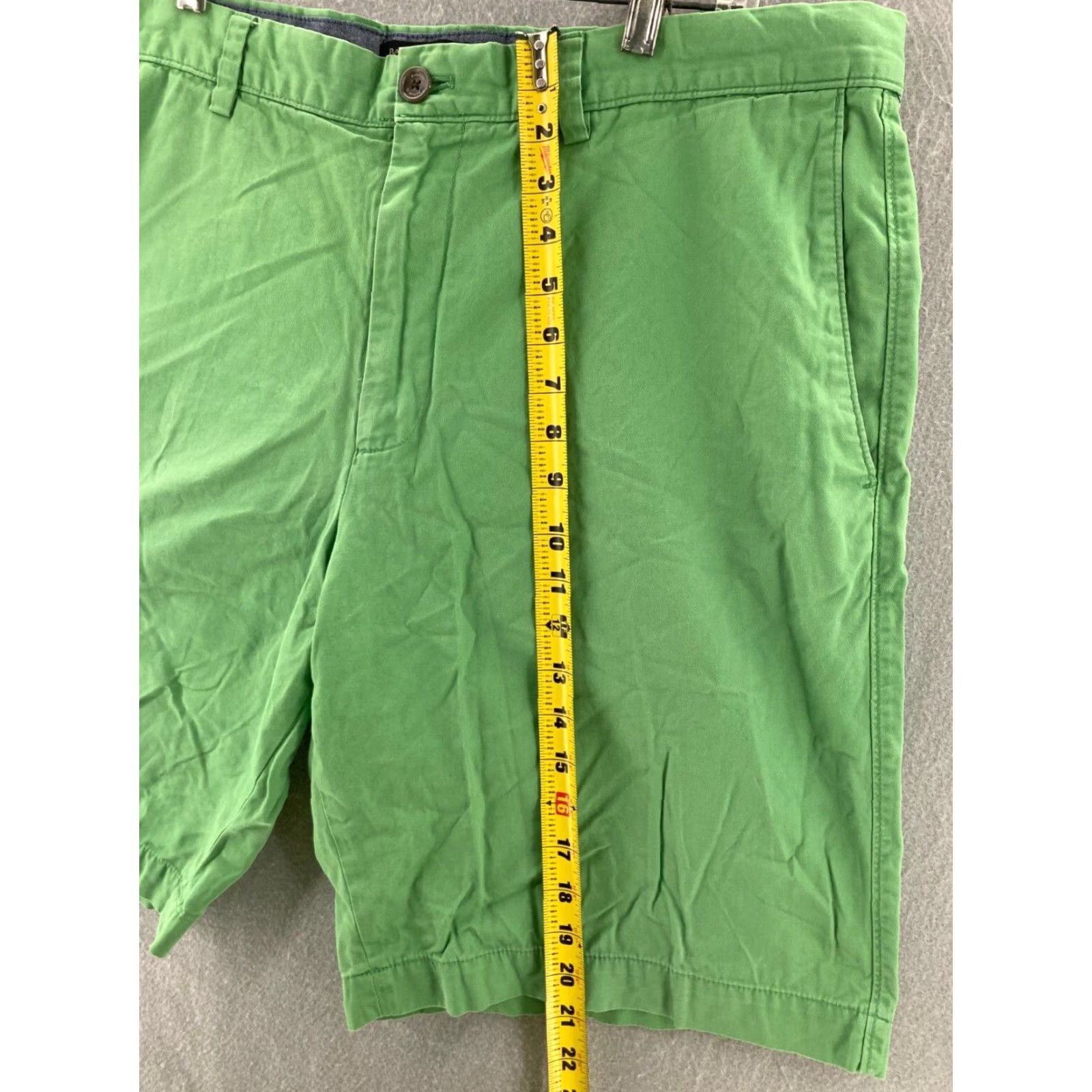 Banana Republic Banana Republic Gavin Shorts Mens 38 Green Flat Front Pockets 100% Cotton Size US 38 / EU 54 - 3 Thumbnail