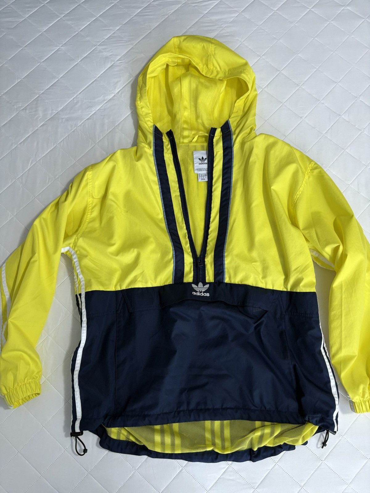 Adidas ADIDAS HOODED PARKA YELLOW NAVY Size US M / EU 48-50 / 2 - 1 Thumbnail