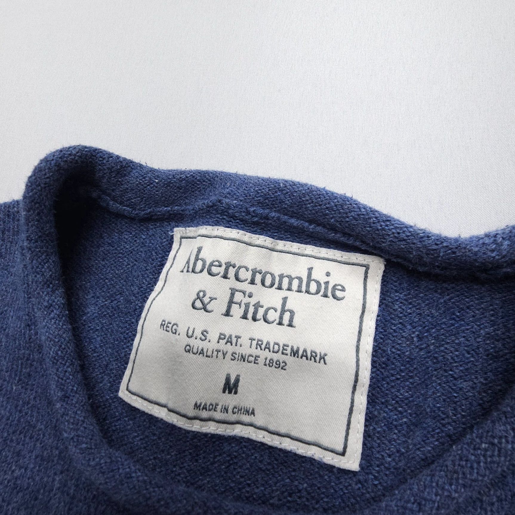 Abercrombie & Fitch VINTAGE Abercrombie & Fitch Roll Neck Sweatshirt Mens M Cotton Blue Logo Pullover Slim 90s USA Mens Size US M / EU 48-50 / 2 - 4 Thumbnail