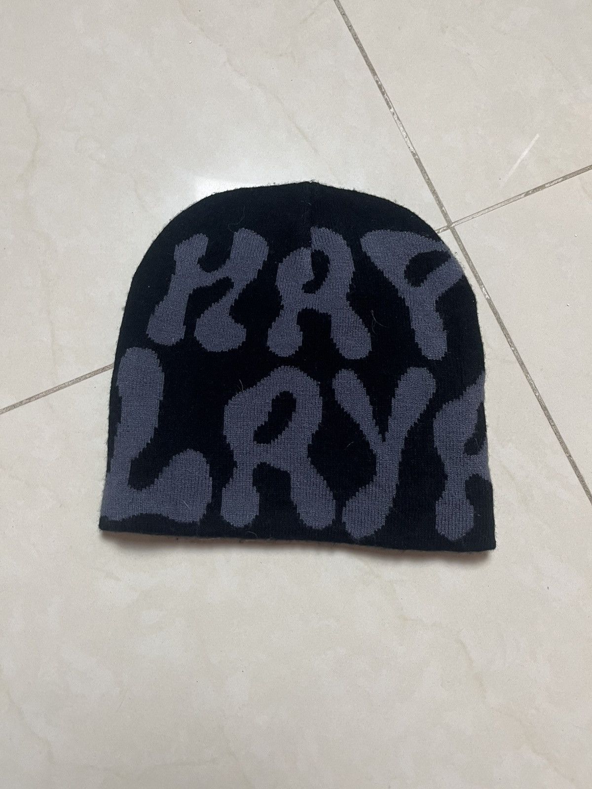 Vintage Black & Grey Mea Culpa Style Beanie Hat Size ONE SIZE - 1 Thumbnail