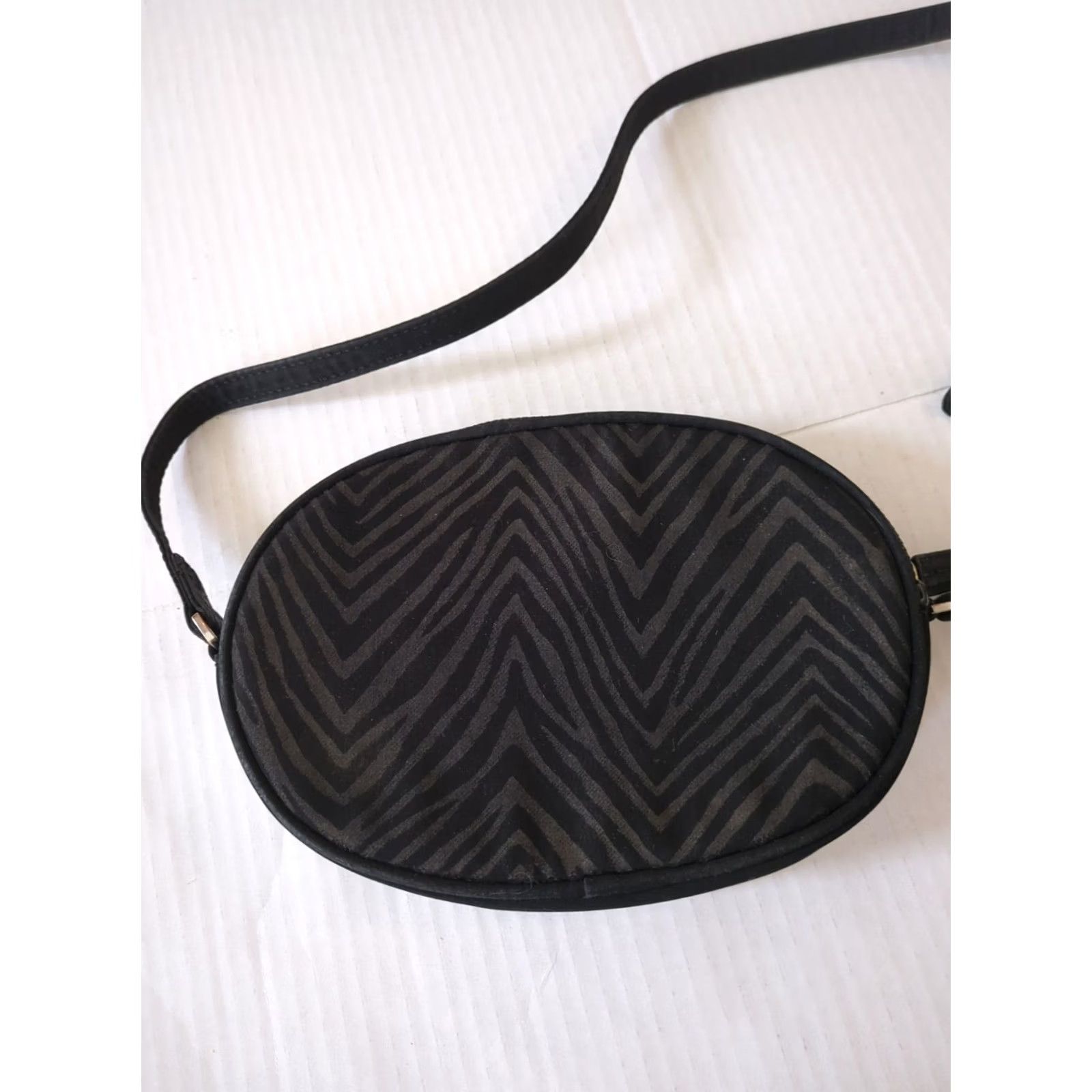 Vera Bradley Vera Bradley Crossbody Bag Zebra Flock Velvet Black Velvety Zebra Rosewood Adjustable Small Women Size ONE SIZE - 5 Thumbnail