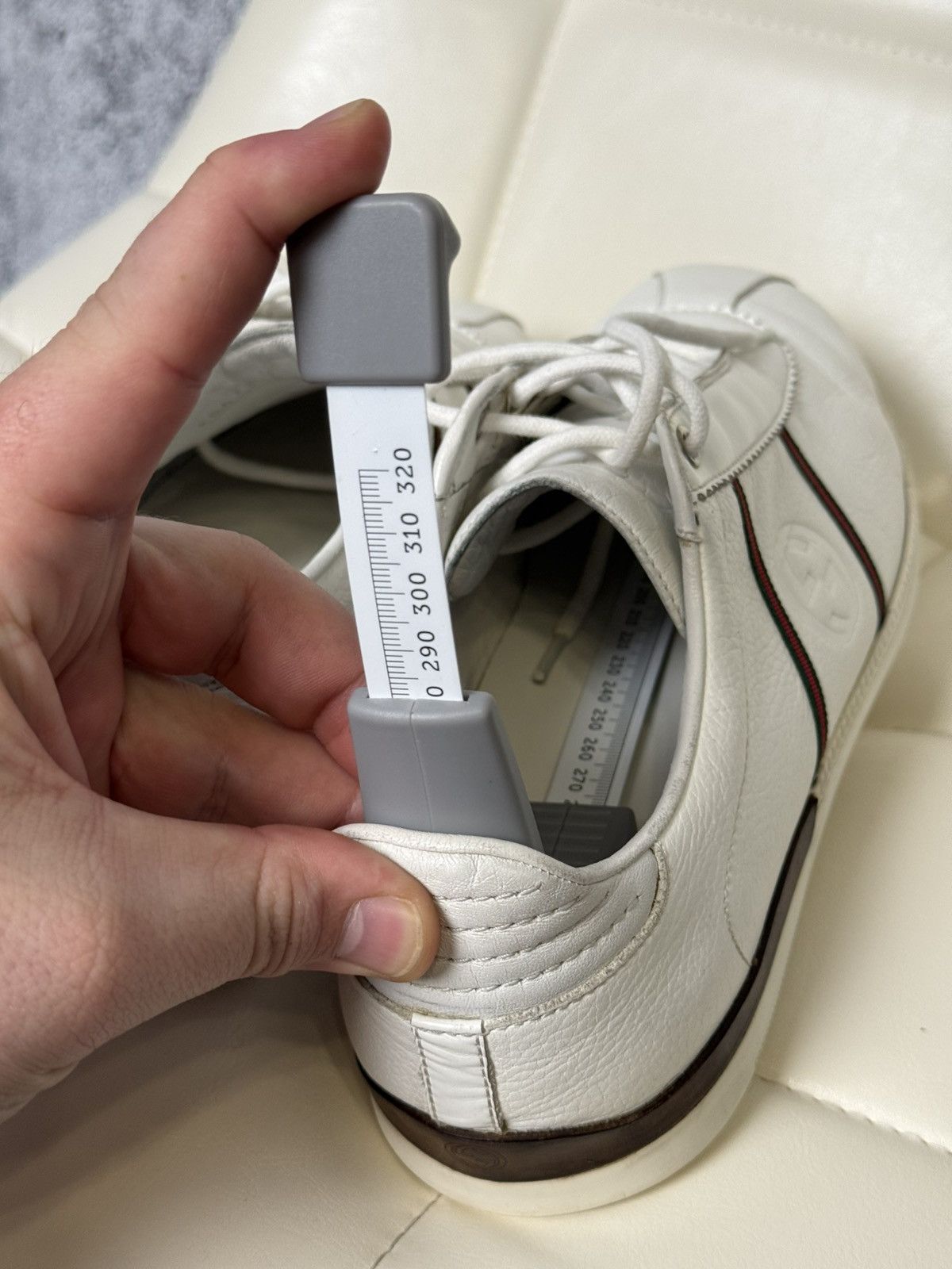 Gucci Gucci White Leather Low Top Sneakers Web Stripe & GG Logo Size US 9 / EU 42 - 25 Thumbnail