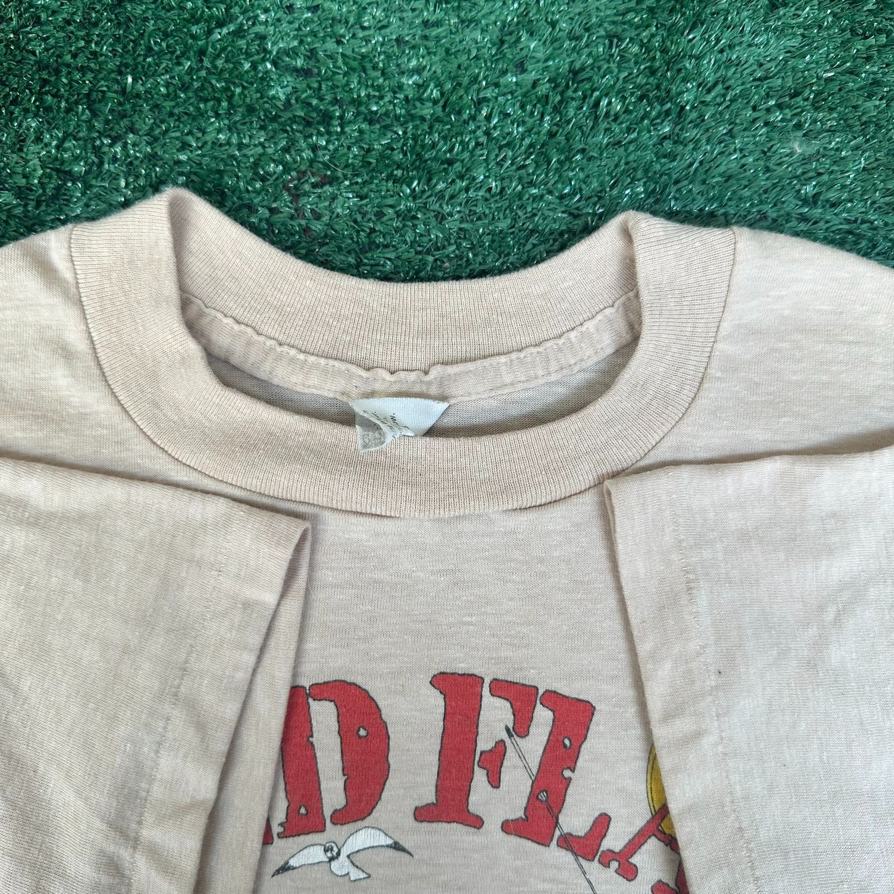 Vintage Vintage 80s MacDill AFB Hospital T-Shirt Military Air Force Size US M / EU 48-50 / 2 - 6 Thumbnail