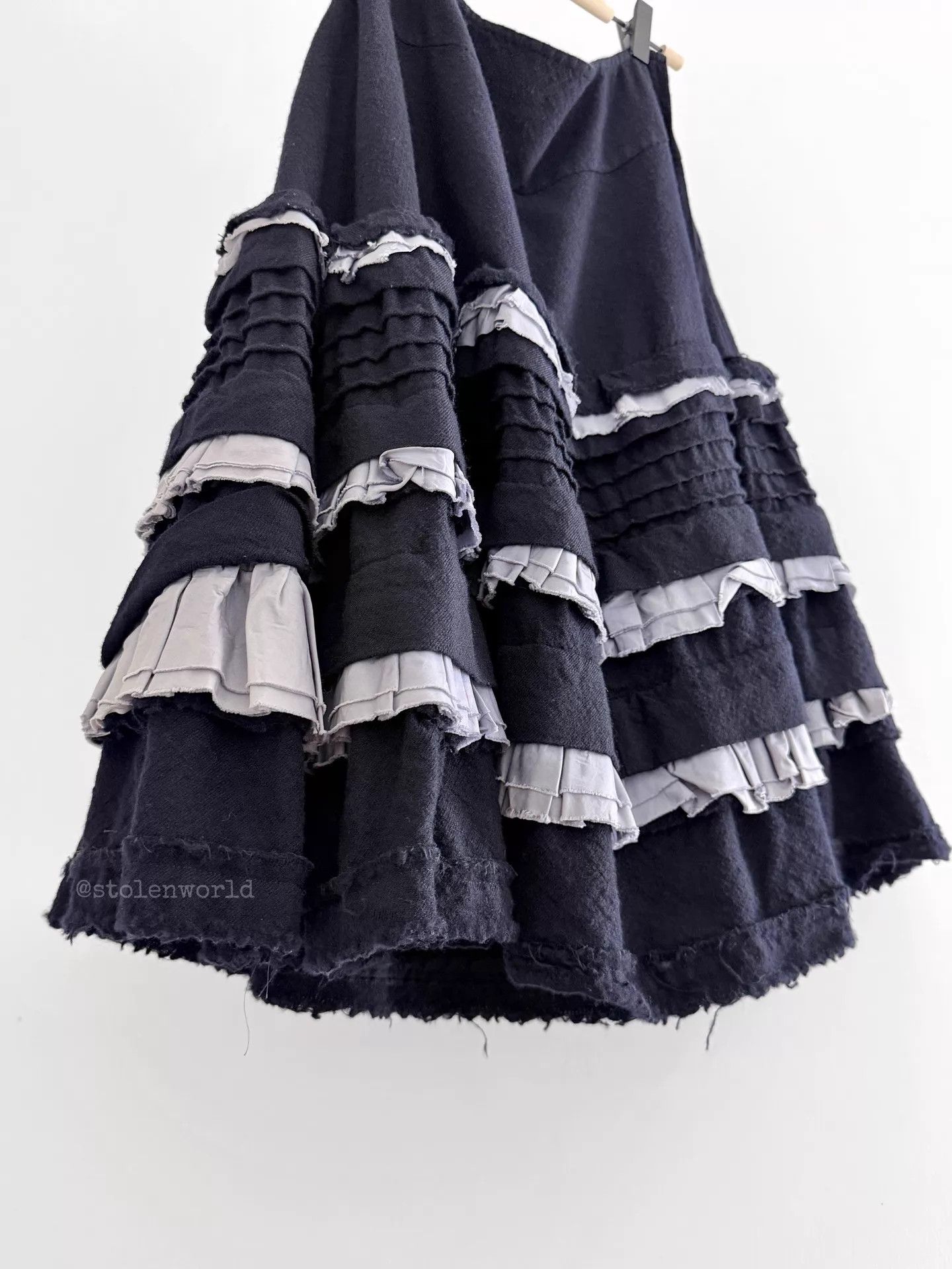 Comme des Garcons COMME DES GARÇONS Wool Pleated Ruffle Cake Skirt M Size 27" / US 4 / IT 40 - 3 Thumbnail