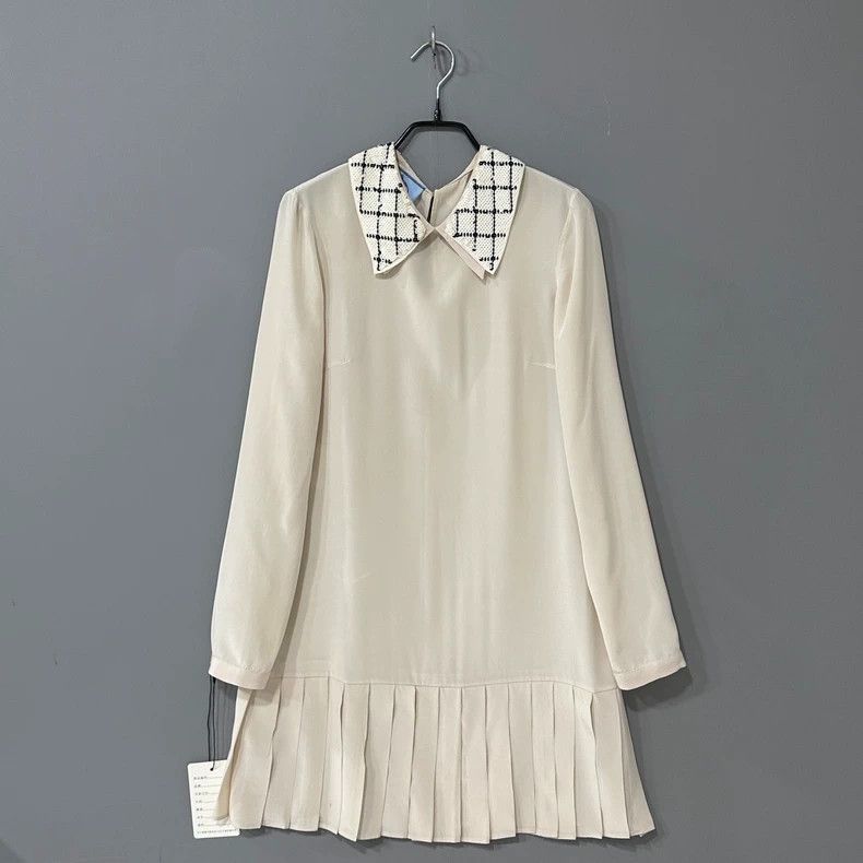 Prada Prada Mulberry silk lapel sequin dress 2504-Nextarrow Size S / US 4 / IT 40 - 1 Thumbnail