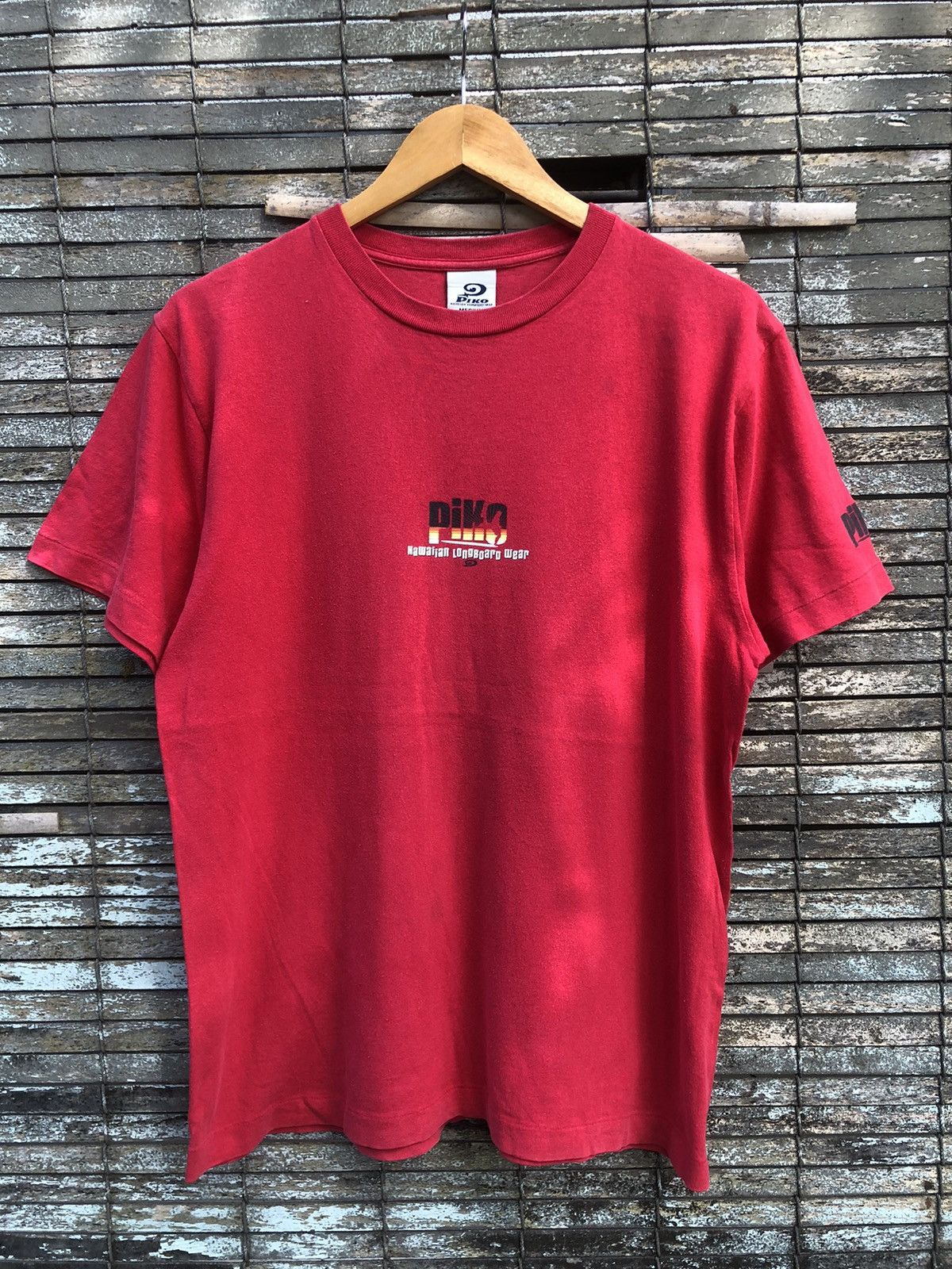Quiksilver × Vintage Vintage Sunfaded Piko Surfwear Backhit Tshirt Size US M / EU 48-50 / 2 - 9 Thumbnail