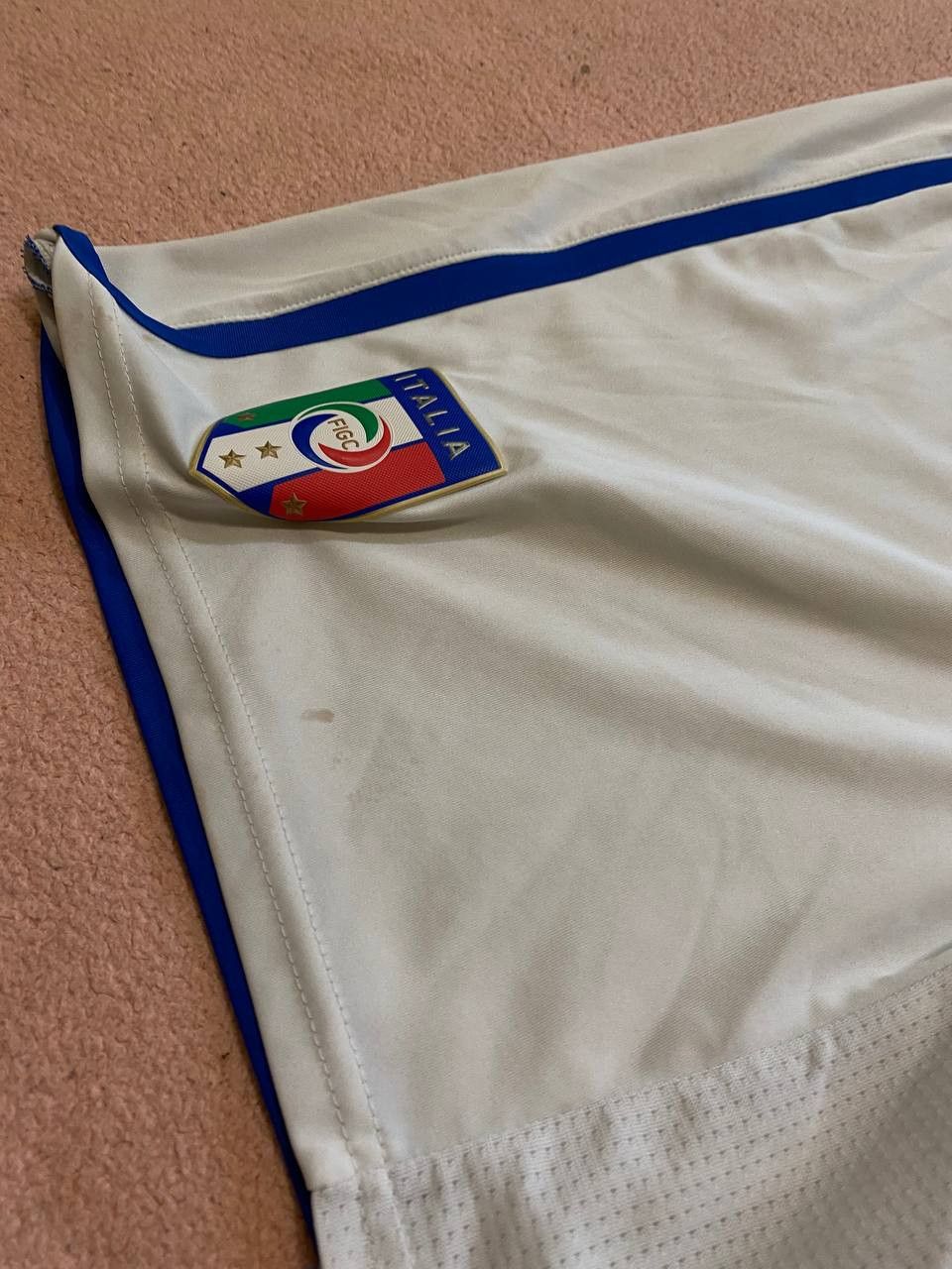 Puma Y2K white logo shorts Puma Vintage Size US 34 / EU 50 - 5 Thumbnail