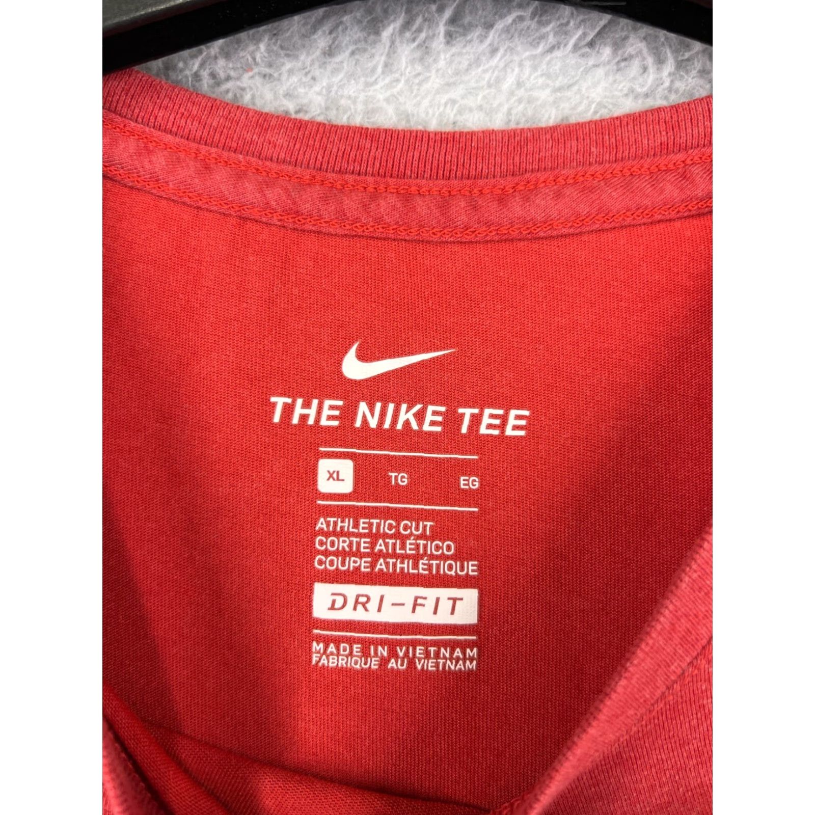 Nike Nike Shirt Mens XL Red Swoosh Short Sleeve Crew Neck Cotton Blend Gym Size US XL / EU 56 / 4 - 4 Thumbnail