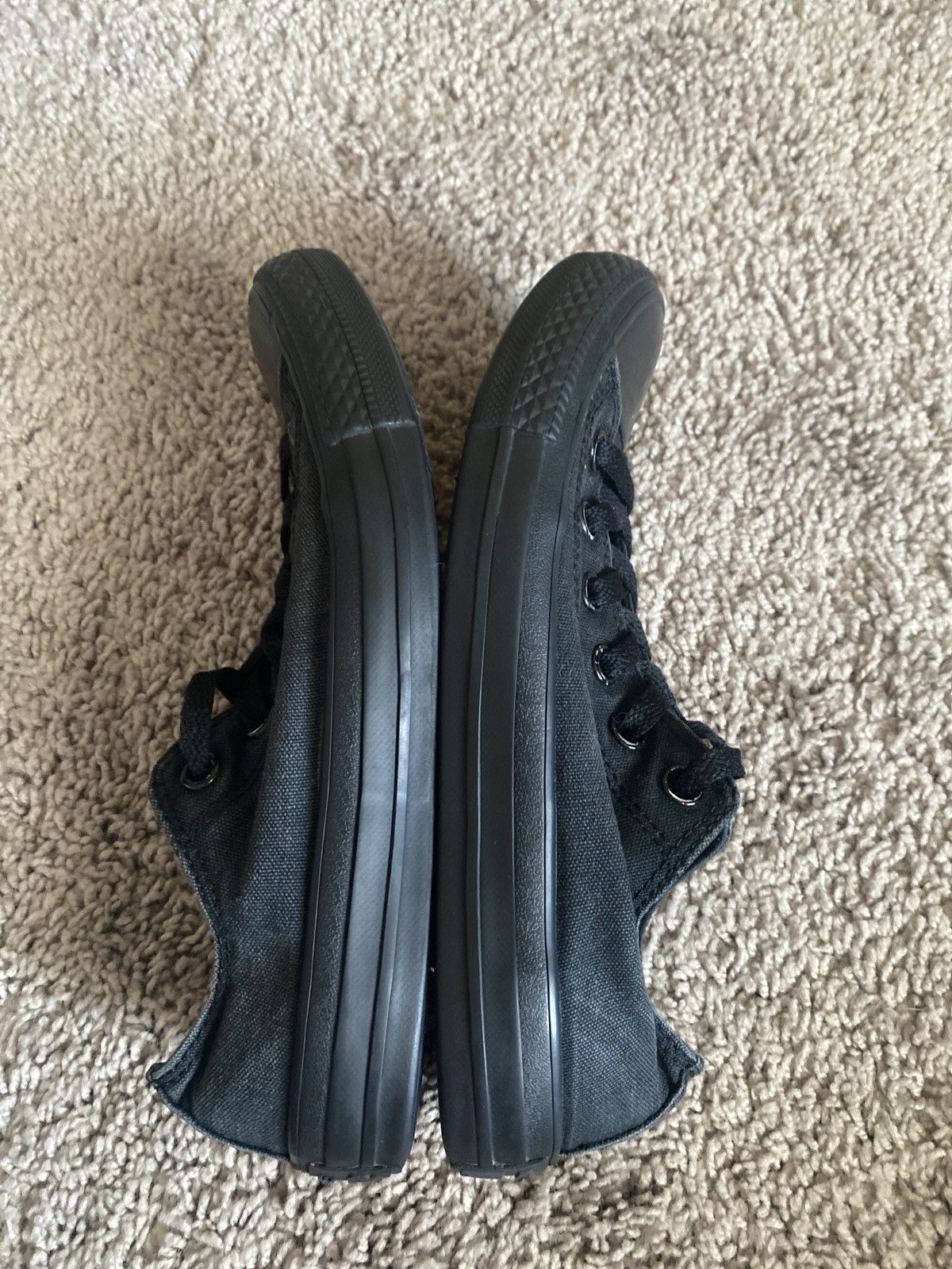 Converse Unisex Converse Chuck Taylor low Sneakers size 6.5 W/ 4.5M Size US 6.5 / IT 36.5 - 20 Thumbnail