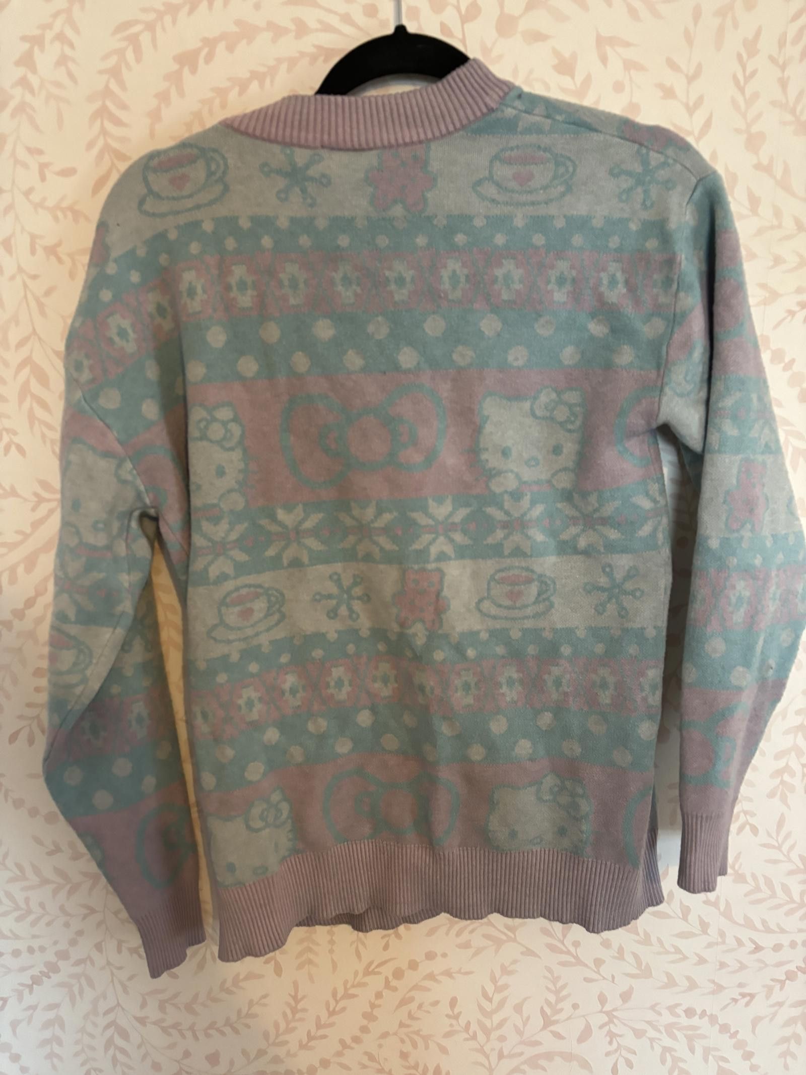 Designer NWOT Hello Kitty Vintage Cardigan Sweater S Size S / US 4 / IT 40 - 5 Thumbnail