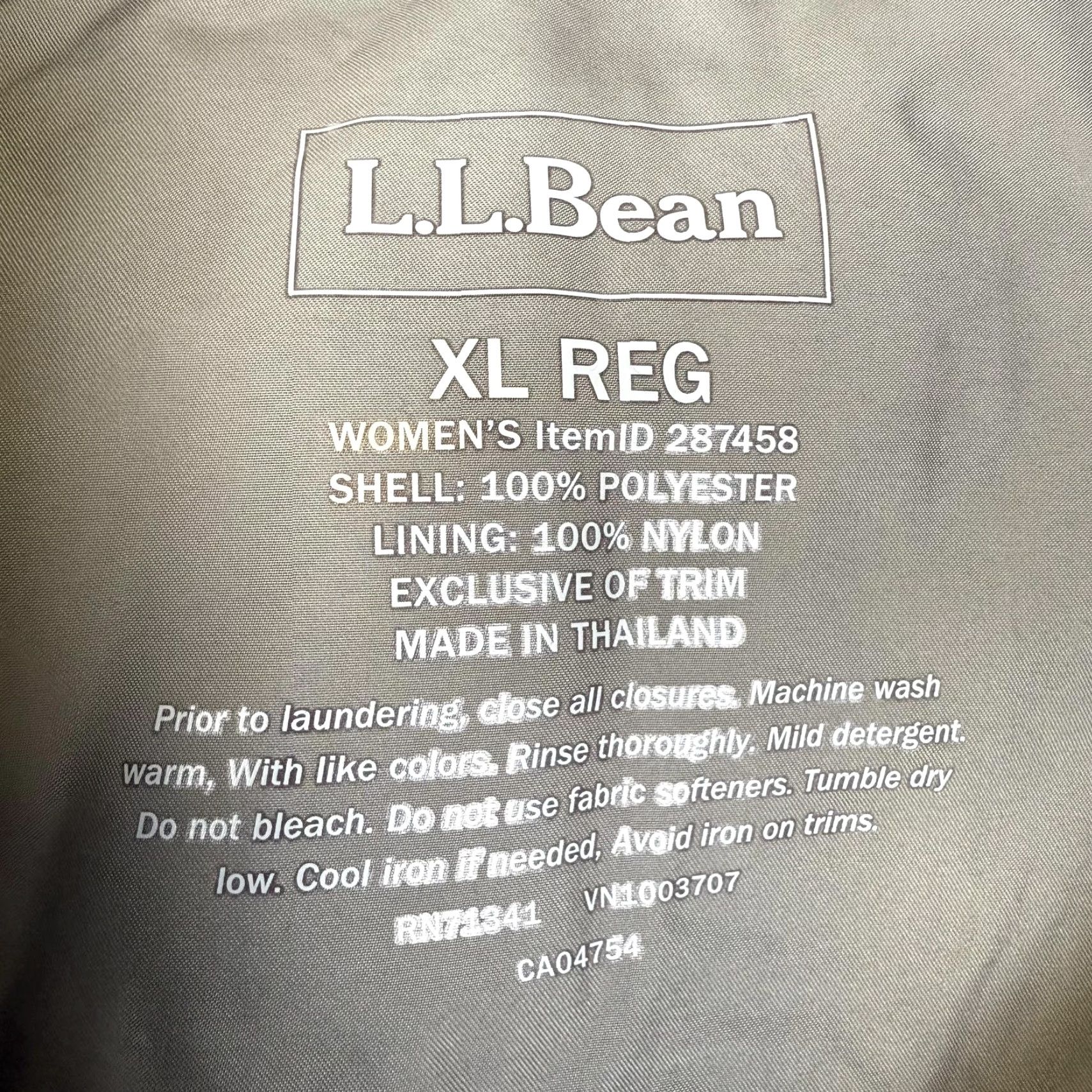 Vintage L.L. Bean Women XL Gray Nylon Full Zip Windbreaker Track Jacket H2Off Regular Windbreaker Jacket Womens XL Gray Size XL / US 12-14 / IT 48-50 - 2 Thumbnail