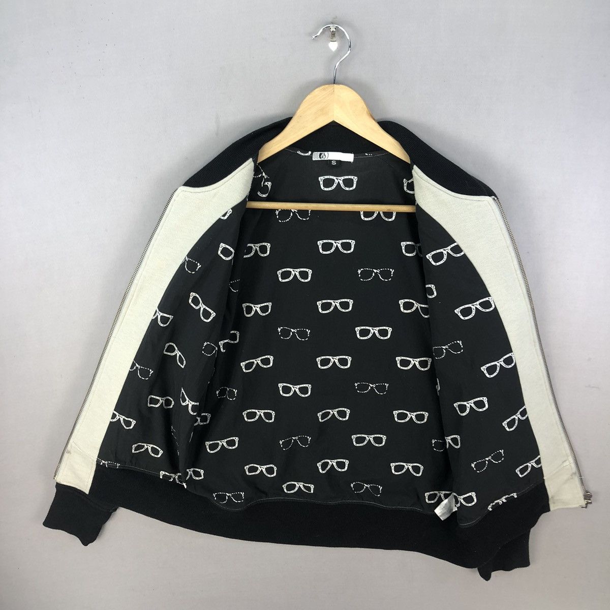 Volcom Vintage 00’s Volcom Graphic Lining Two Tone Zipper Jacket Size US S / EU 44-46 / 1 - 6 Thumbnail