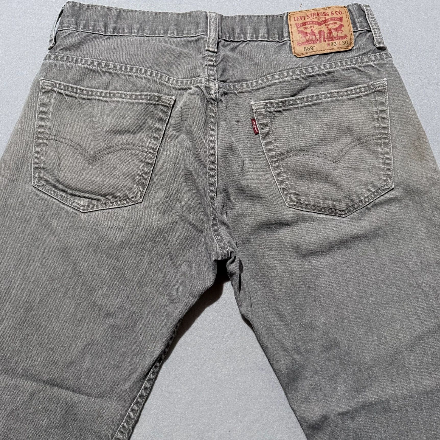 Levi's Levi's 569 Jeans Men Gray Denim Mid Rise Distressed 33X30 Straight Relaxed City 5-Pocket Logo - Levi's 500 Series Size US 33 - 4 Thumbnail