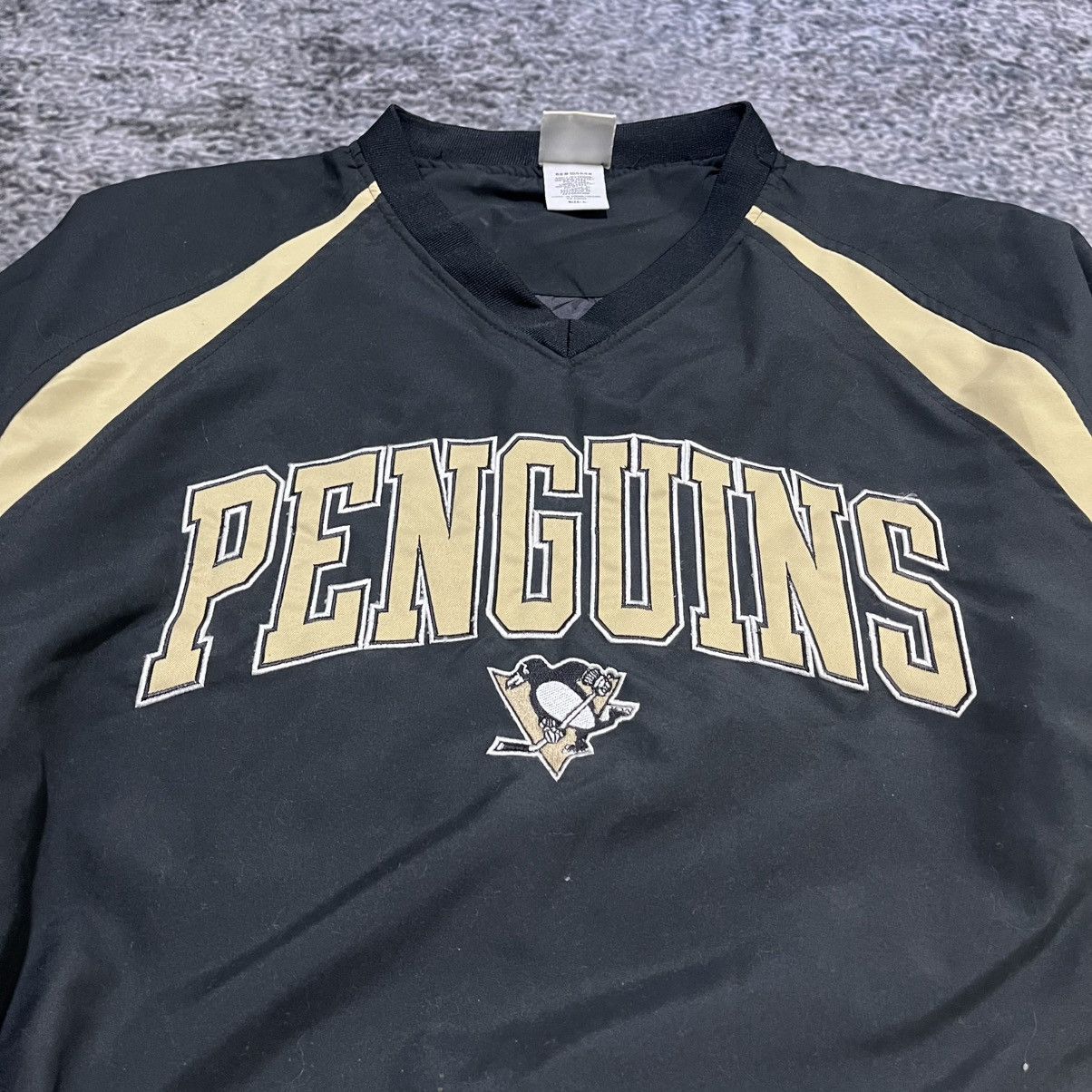 NHL Vintage Pittsburgh Penguins NHL Logo Pullover Windbreaker Size US L / EU 52-54 / 3 - 4 Thumbnail