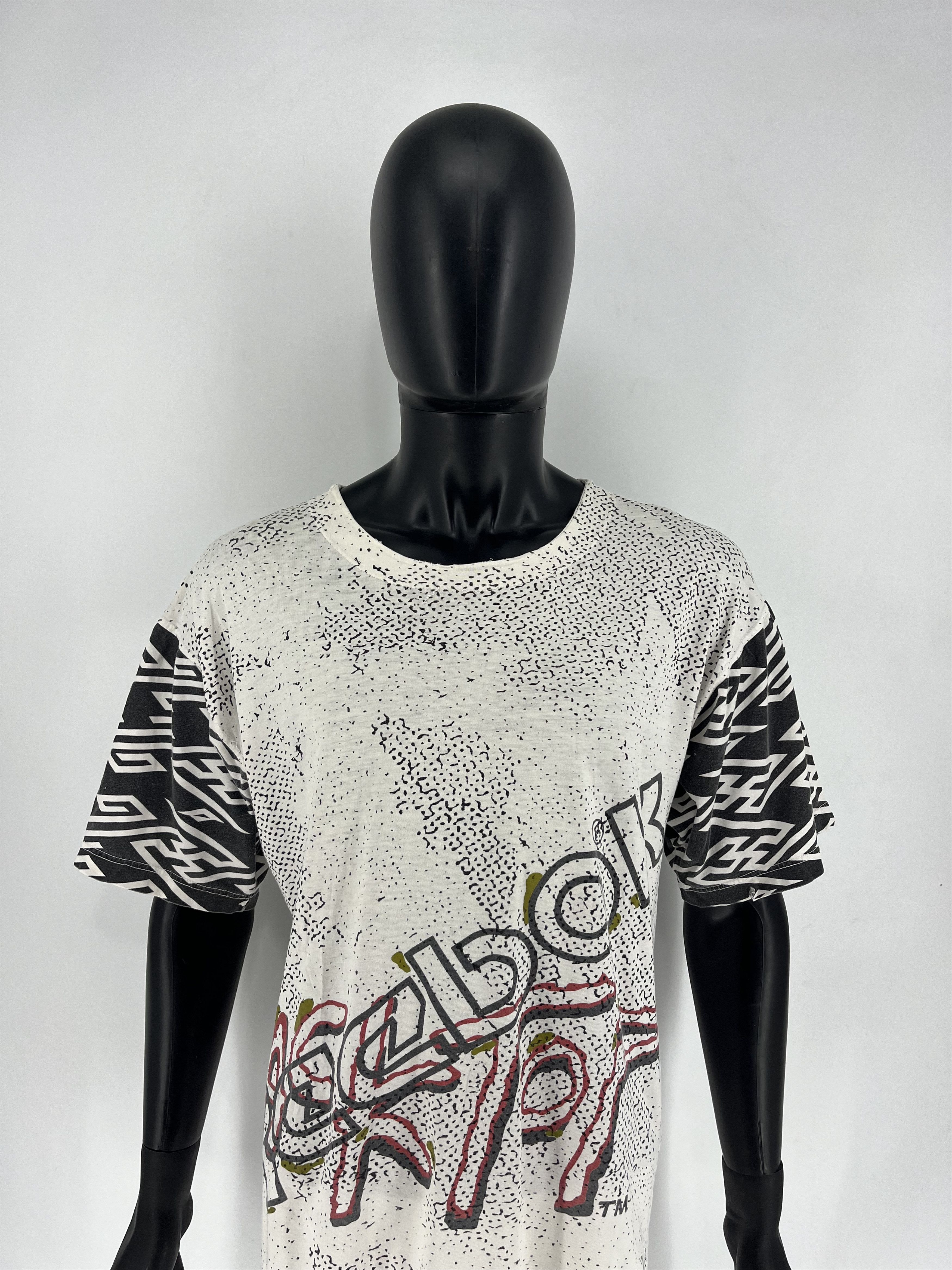 Reebok REEBOK BlackTop Vintage T-Shirt Big Logo Tee Basketball 90s Size US XL / EU 56 / 4 - 1 Thumbnail