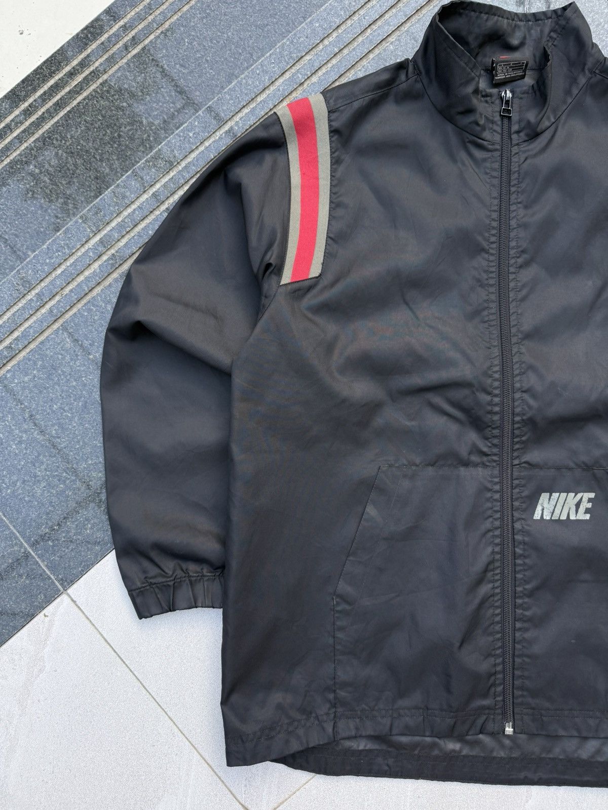 Nike 90’s NIKE RARE SWOOSH Y2K RETROLOGO ZIP NILON VINTAGE JACKET Size US M / EU 48-50 / 2 - 4 Thumbnail