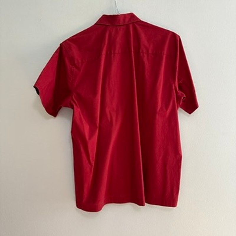 Banana Republic Banana Republic red stretch short sleeve button down size L Size US L / EU 52-54 / 3 - 3 Thumbnail