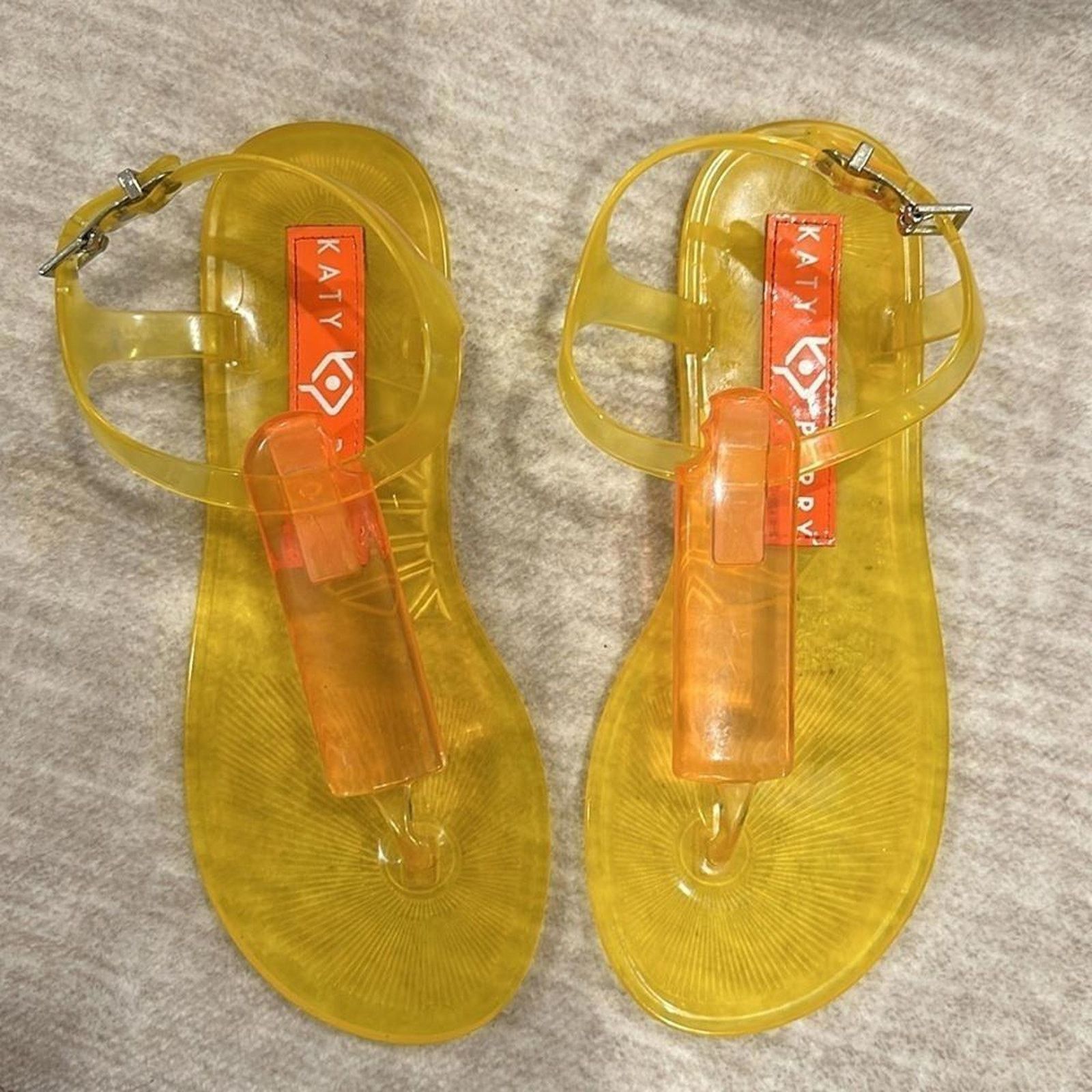 Designer Katy Perry Chic Yellow Jelly Flip Flops Sandles Size US 6 / IT 36 - 5 Thumbnail