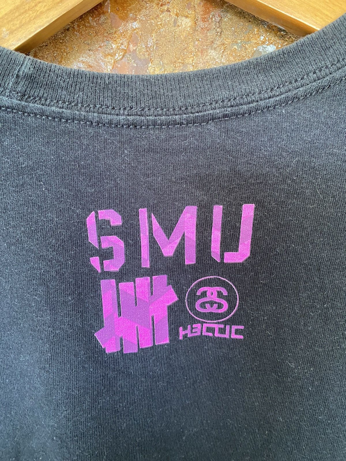 Stussy Vtg Stussy X Mad Hectic X undefeated Camo logo tee Size US S / EU 44-46 / 1 - 6 Thumbnail