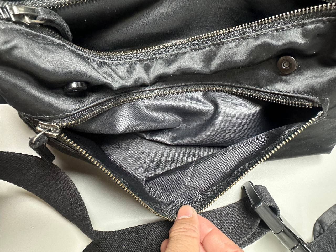 Eastpak × Raf Simons Raf Simons & Eastpak SS19 Punk Poster Side Bag Size ONE SIZE - 15 Thumbnail