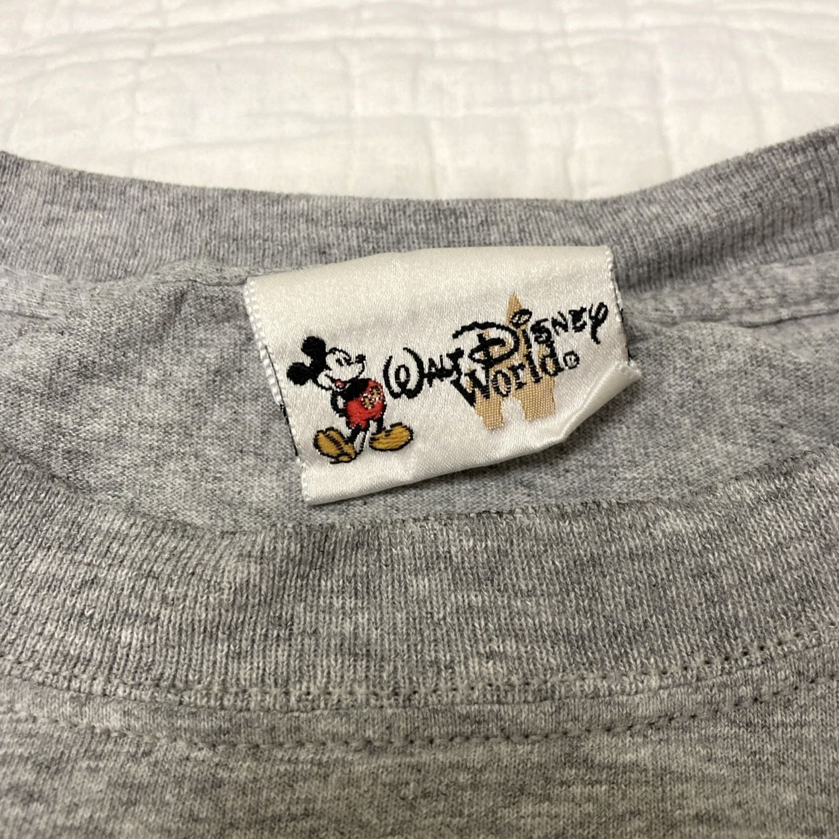 Disney VINTAGE Walt Disney World T Shirt Mickey Mens Medium Gray Pocket Essential Size US M / EU 48-50 / 2 - 3 Thumbnail
