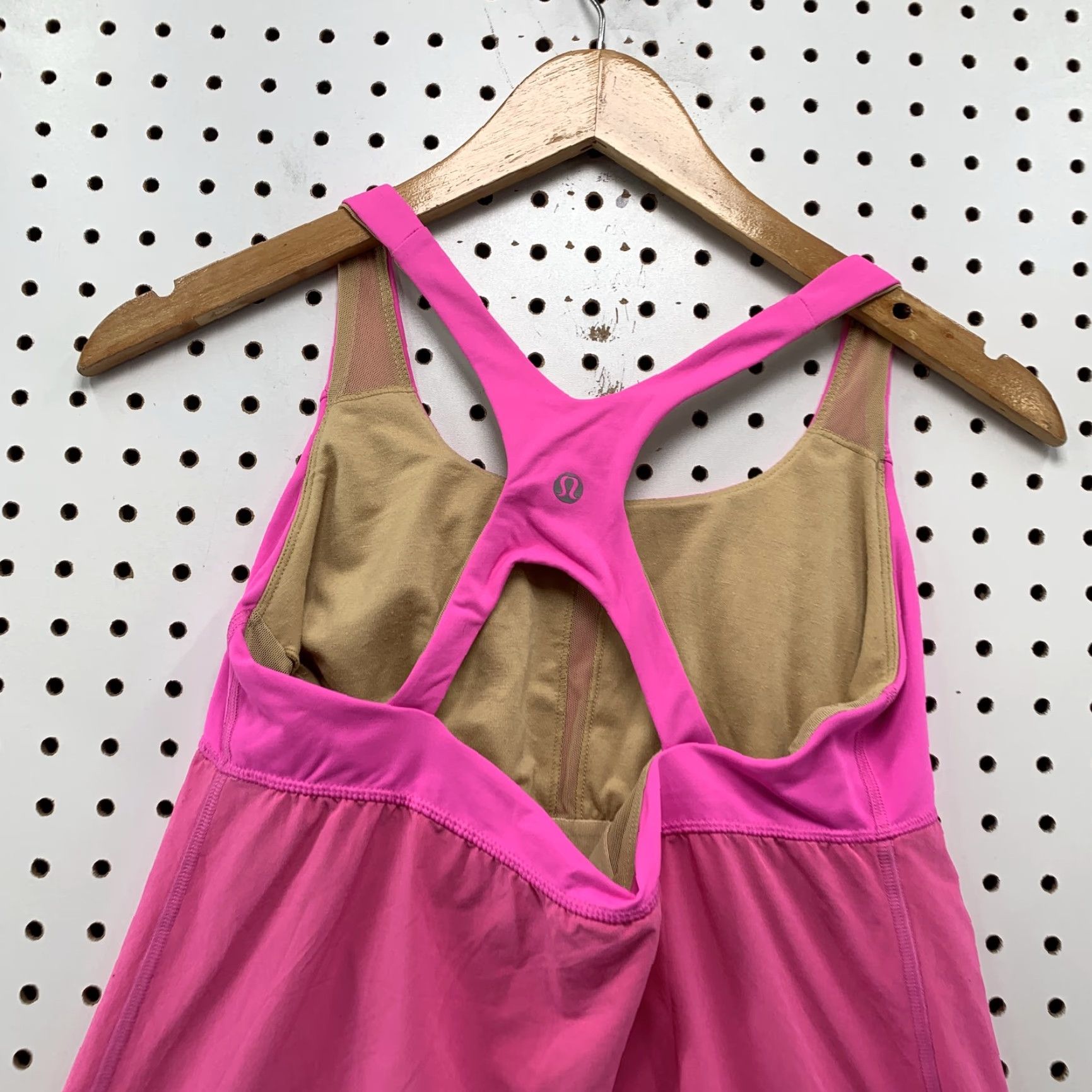 Lululemon Lululemon Tank Top Women's Size 8 Sleeveless Racerback Pink Yoga Activewear 8 Women Size M / US 6-8 / IT 42-44 - 6 Thumbnail