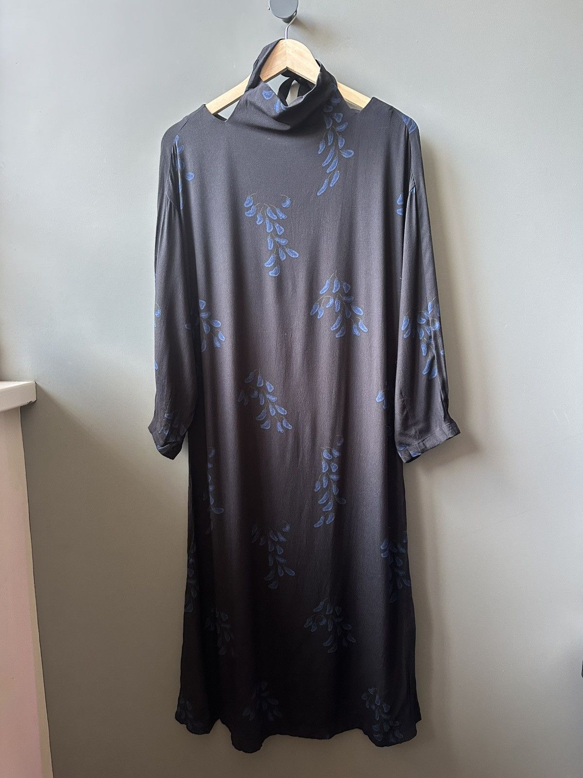 Uniqlo Uniqlo Hana Tajima Rayon Dress Size S Size S / US 4 / IT 40 - 1 Thumbnail