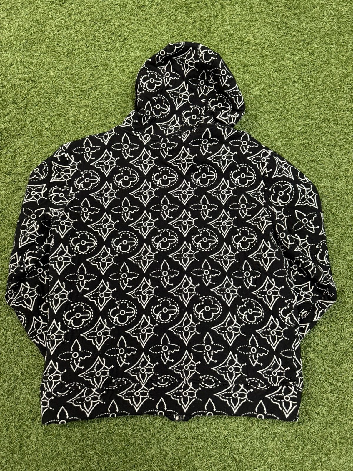 Louis Vuitton Louis Vuitton X NBA Monogram Zip Jacket Size US M / EU 48-50 / 2 - 2 Thumbnail