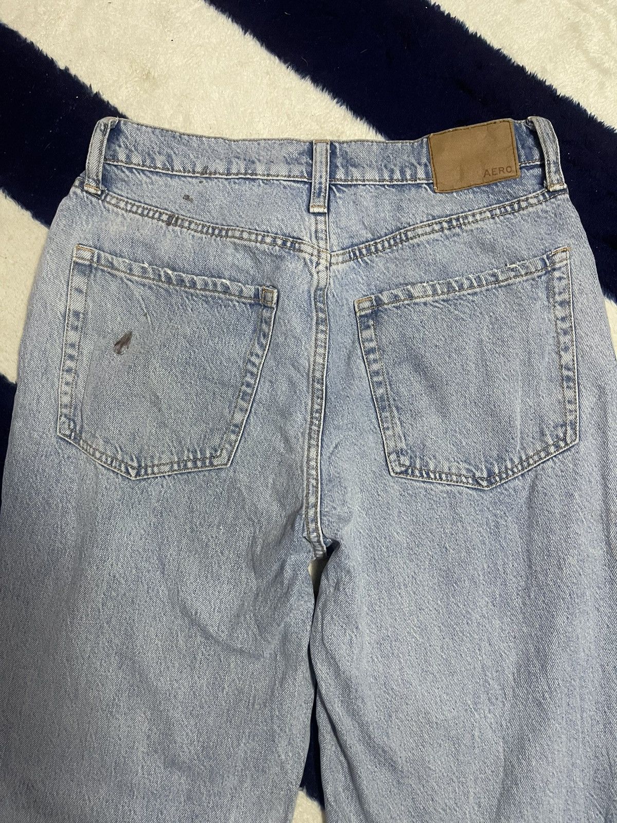 Aeropostale Aeropostale Distressed Jeans (14) Size 29" - 8 Thumbnail