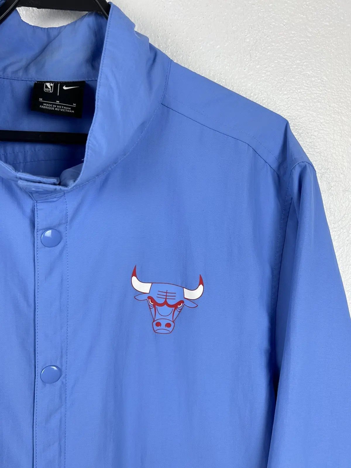 NBA Nike x Chicago Bulls Lightweight Snap Button Jacket Size US M / EU 48-50 / 2 - 2 Thumbnail
