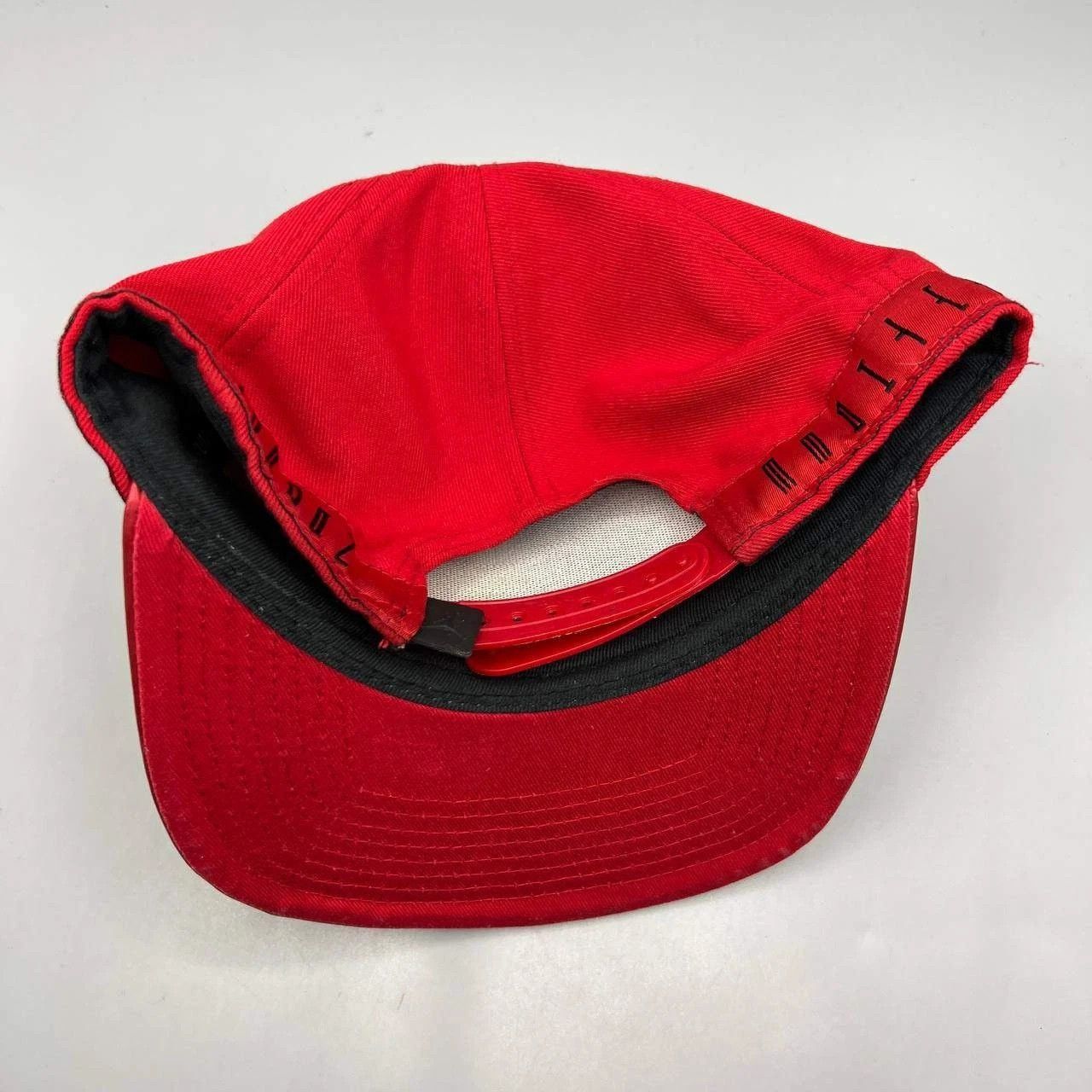 Jordan Brand Air Jordan 11 Hat Men Red Win Like 96 Jumpman Snap Back Cap Size ONE SIZE - 4 Thumbnail