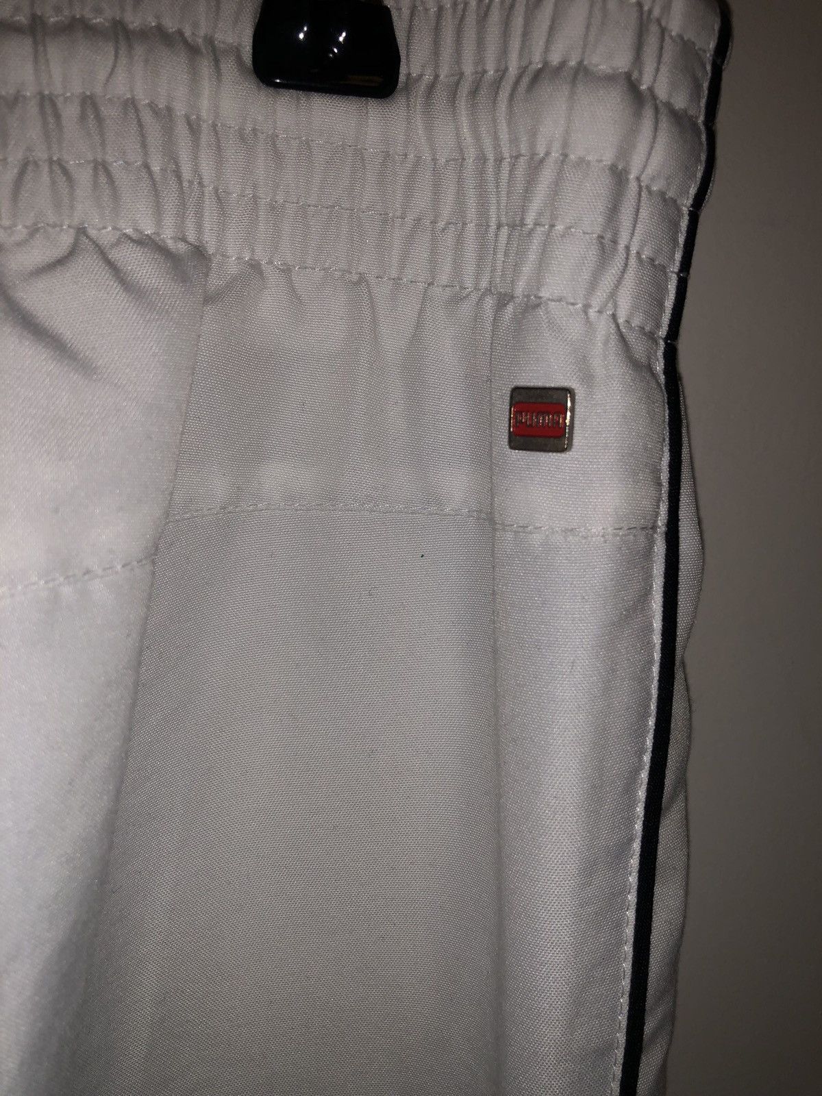 Puma × Vintage White vintage puma jogger Size US 34 / EU 50 - 6 Thumbnail