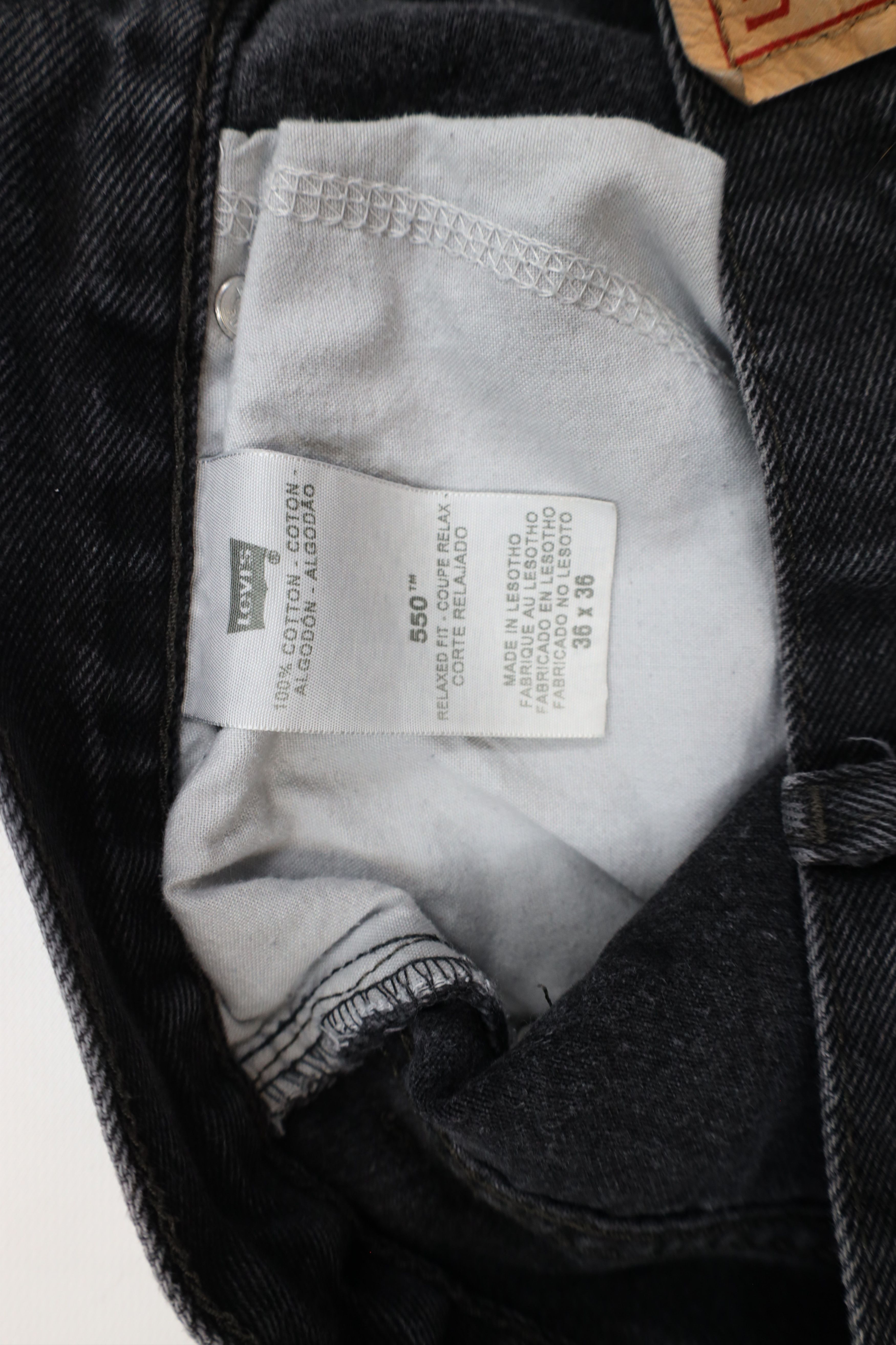 Levi's × Vintage Vintage Y2K Levis 550 Relaxed Fit Denim Jeans Black Cotton Size US 36 / EU 52 - 7 Thumbnail