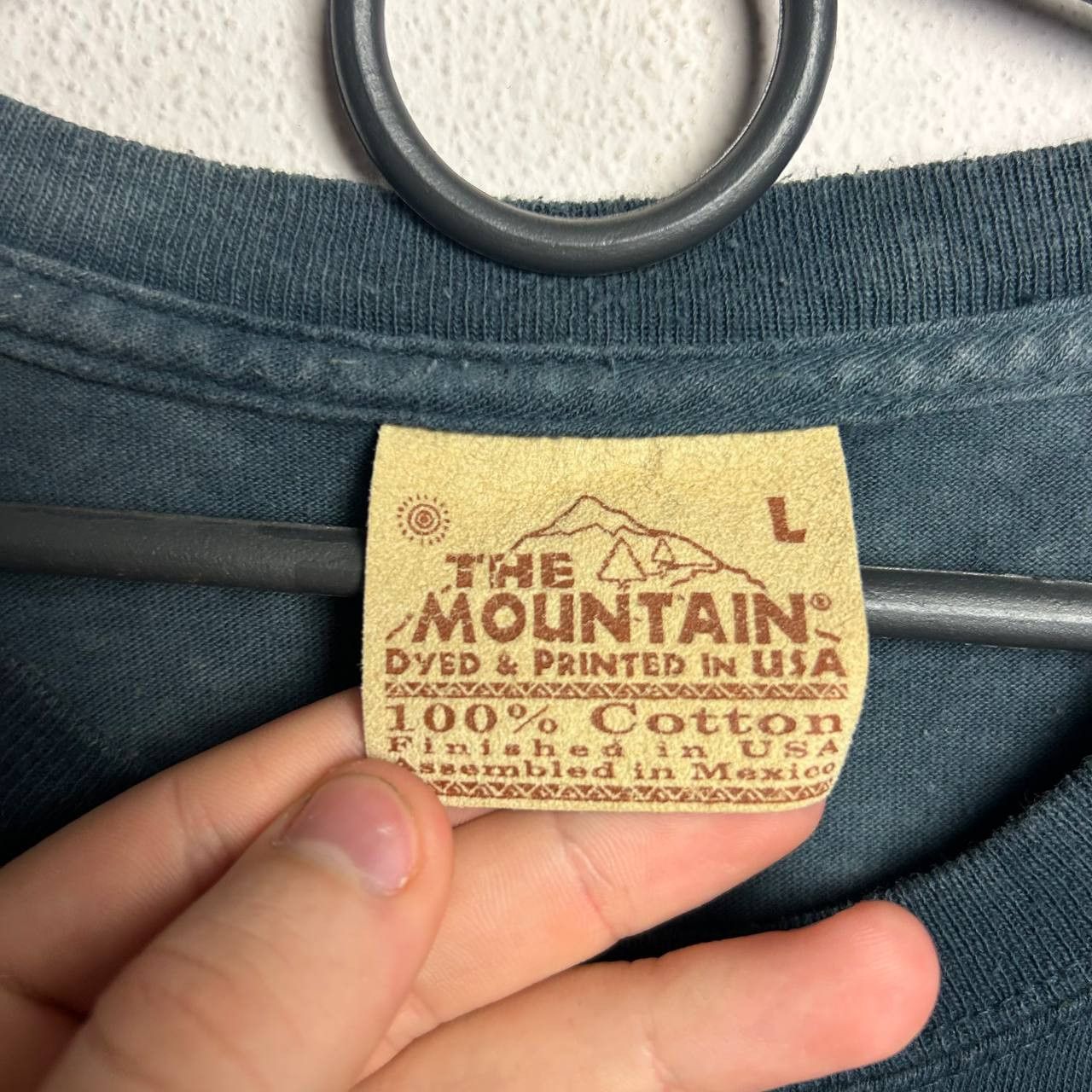 The Mountain Vintage The Mountain Wolf 2004 graphic streetwear tee Size US L / EU 52-54 / 3 - 8 Thumbnail