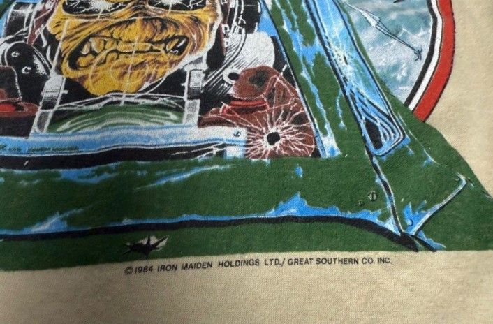 Band Tees Vintage tee iron maiden camo Size US M / EU 48-50 / 2 - 4 Thumbnail