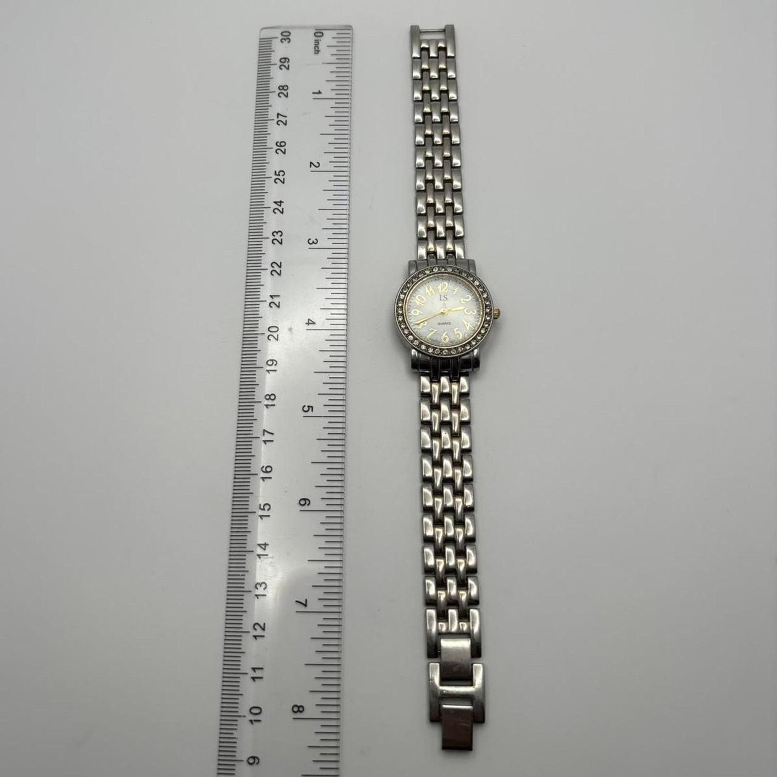 Other Vintage Silver Men's Quartz Watch Size ONE SIZE - 3 Thumbnail